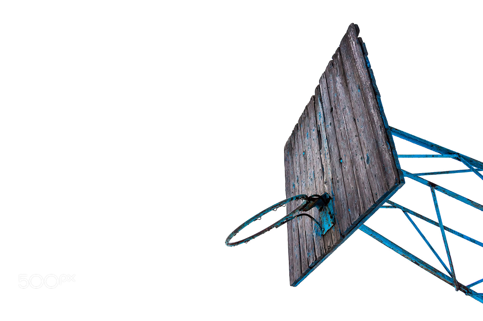 Canon EOS 700D (EOS Rebel T5i / EOS Kiss X7i) sample photo. Old folded blue basketball photography