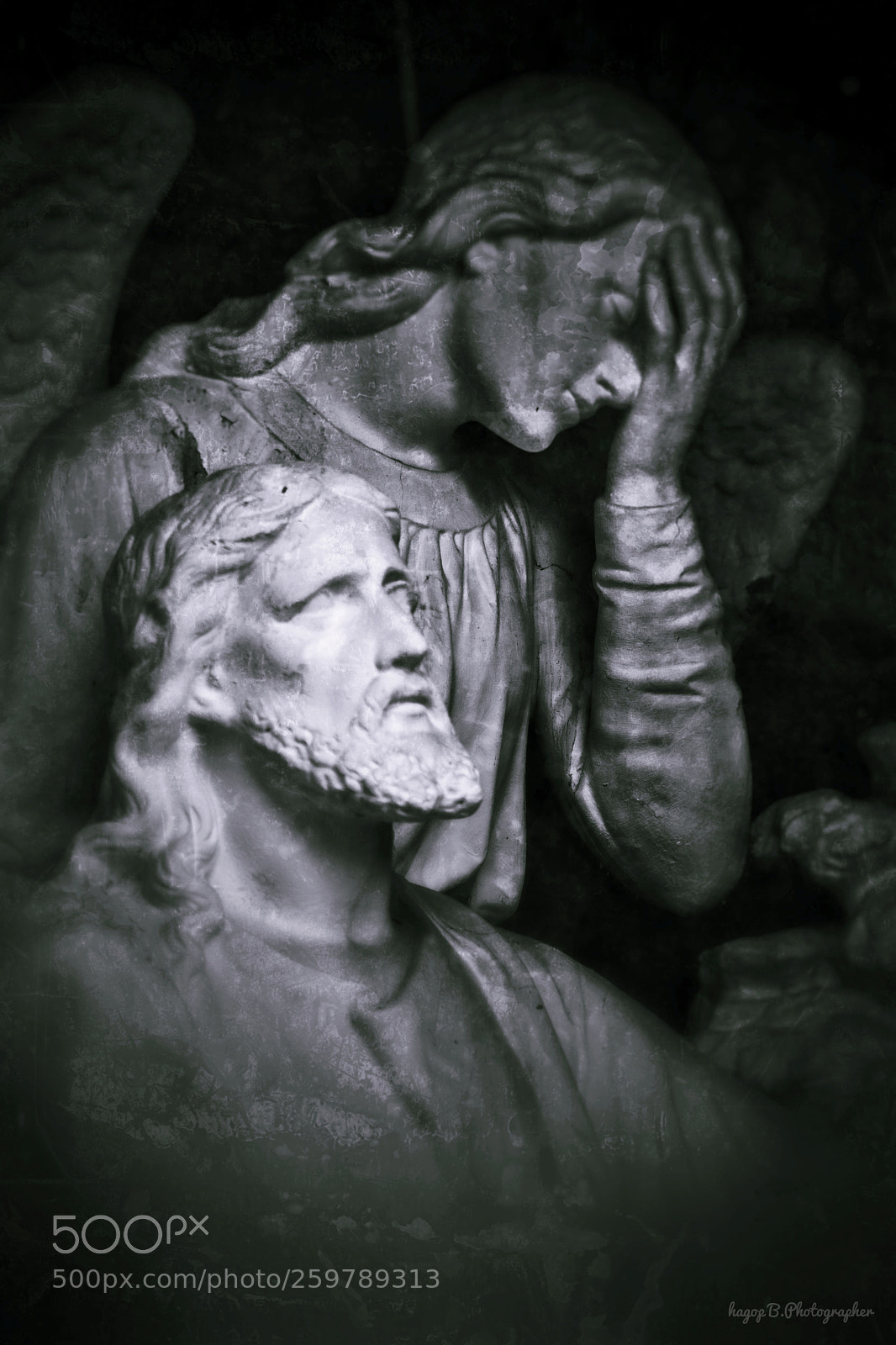 Canon EOS 80D sample photo. Statue in the abbey photography