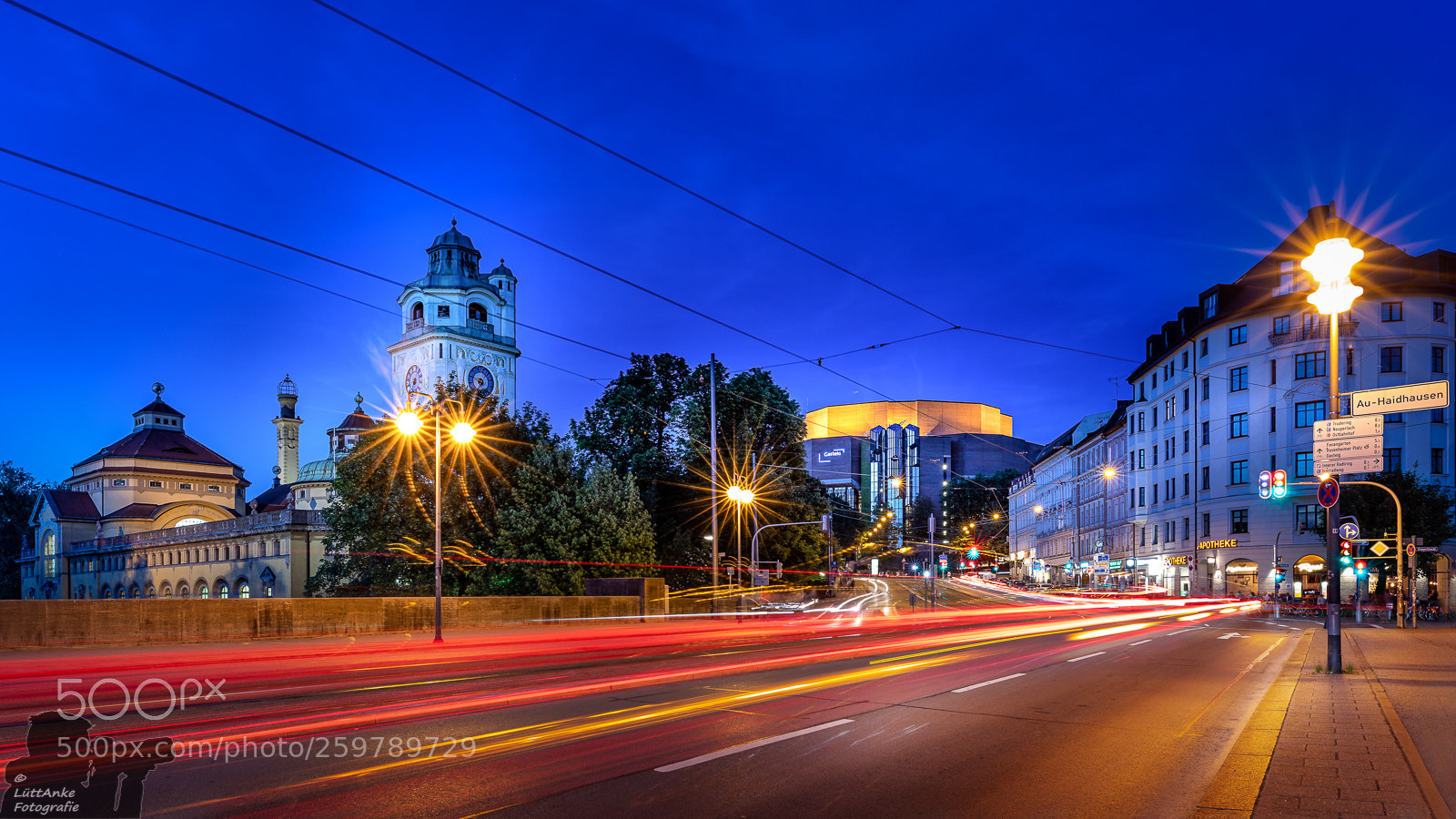 Canon EOS 5D Mark IV sample photo. Light trails to munich photography