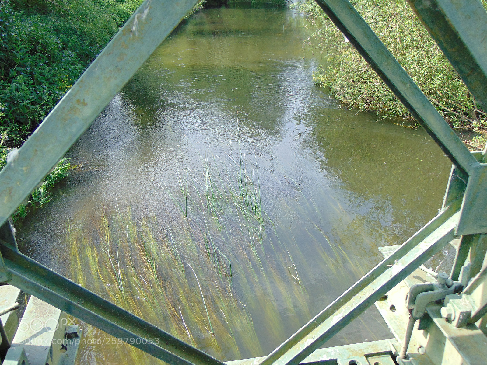 Sony Cyber-shot DSC-H300 sample photo. Framed water movement photography