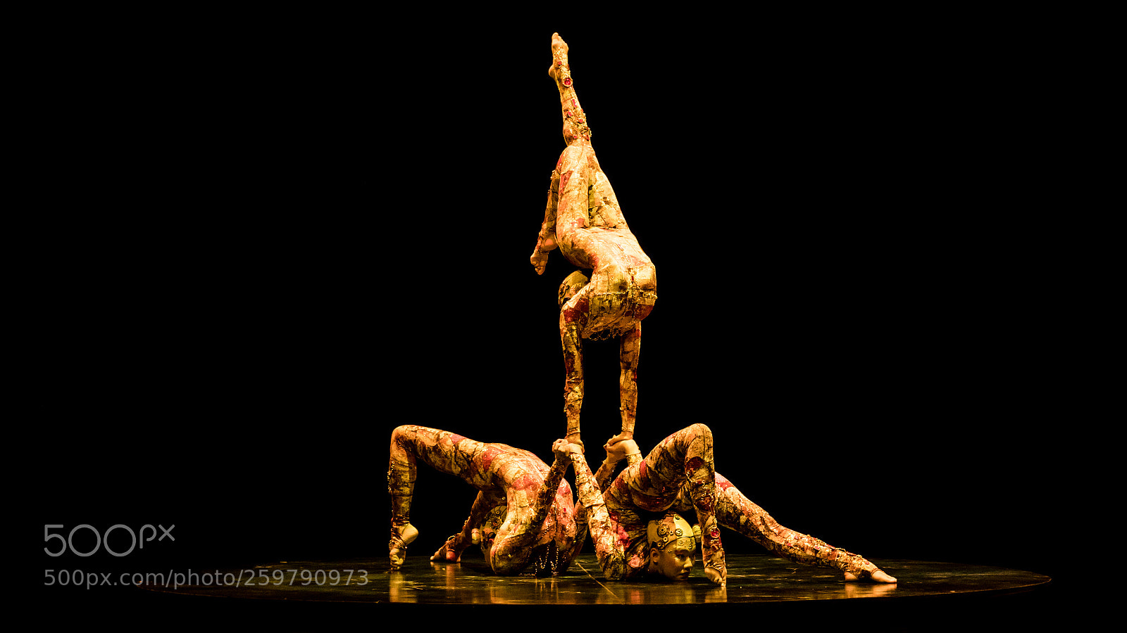 Sony a6300 sample photo. Kooza cirque du soleil photography