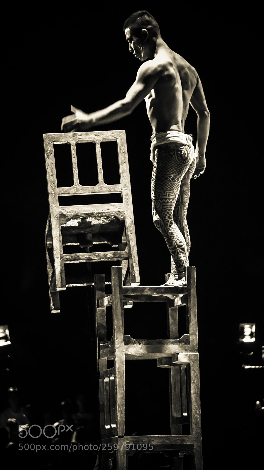 Sony a6300 sample photo. Kooza cirque du soleil photography