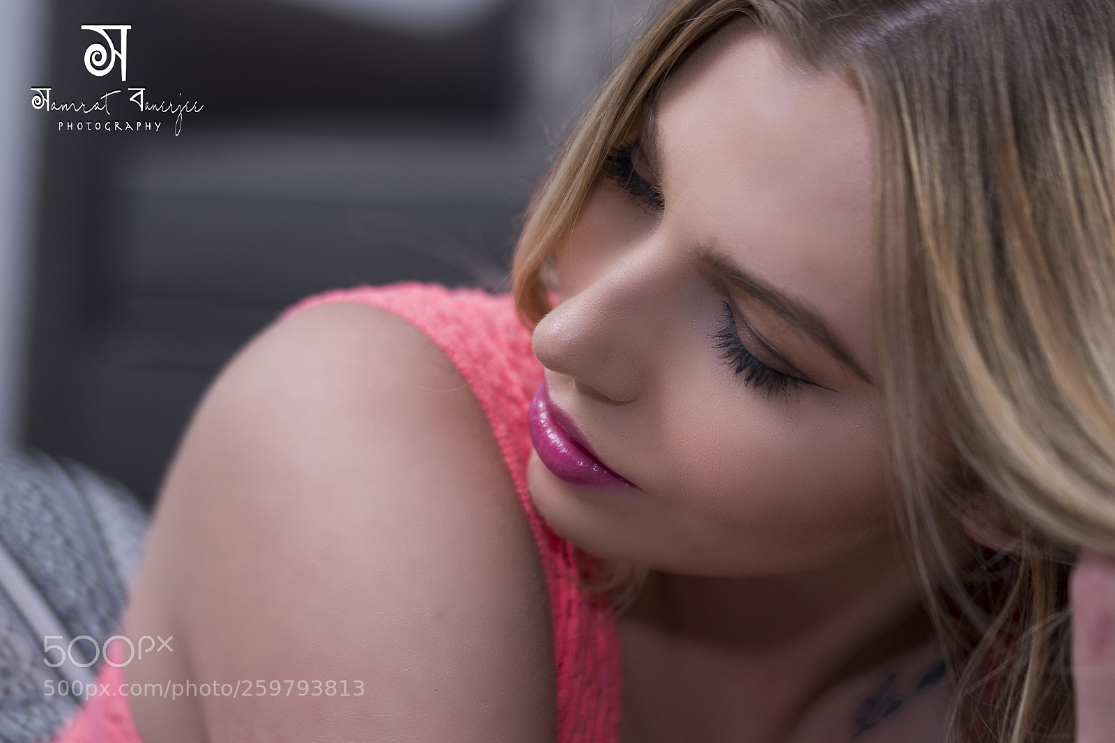 Sony a7R III sample photo. Shy photography