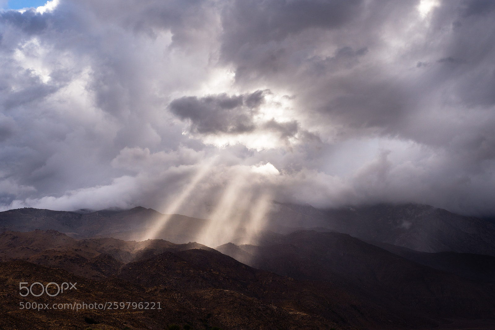 Nikon D610 sample photo. Crepuscular rays over the photography