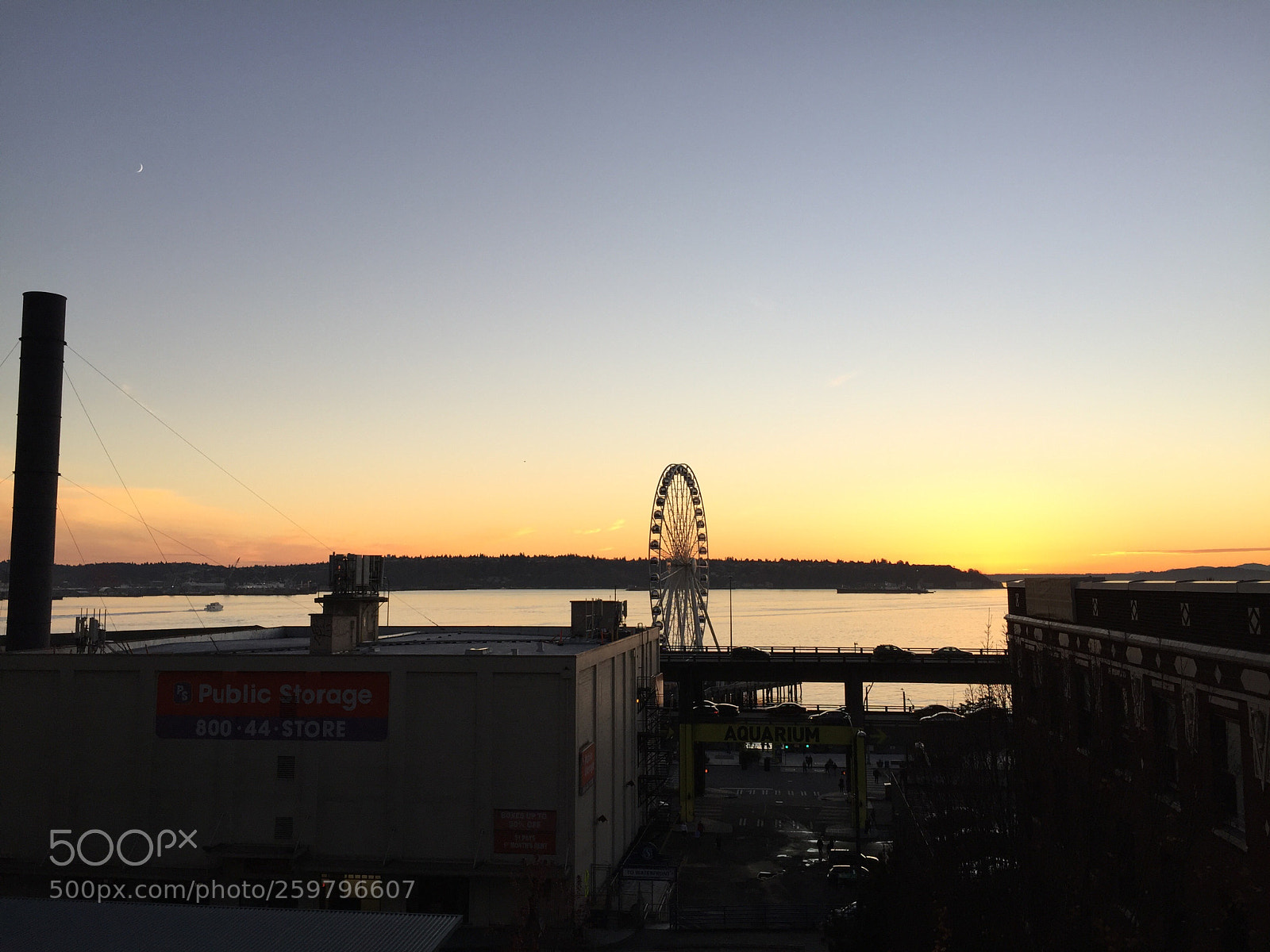Apple iPhone 6 sample photo. Below the wheel photography