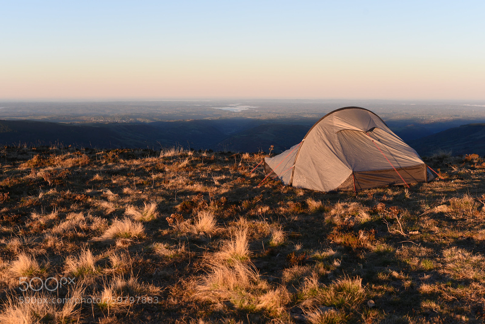 Nikon D750 + Nikon AF-S Nikkor 50mm F1.8G sample photo. Bivouac - puy chavaroche photography
