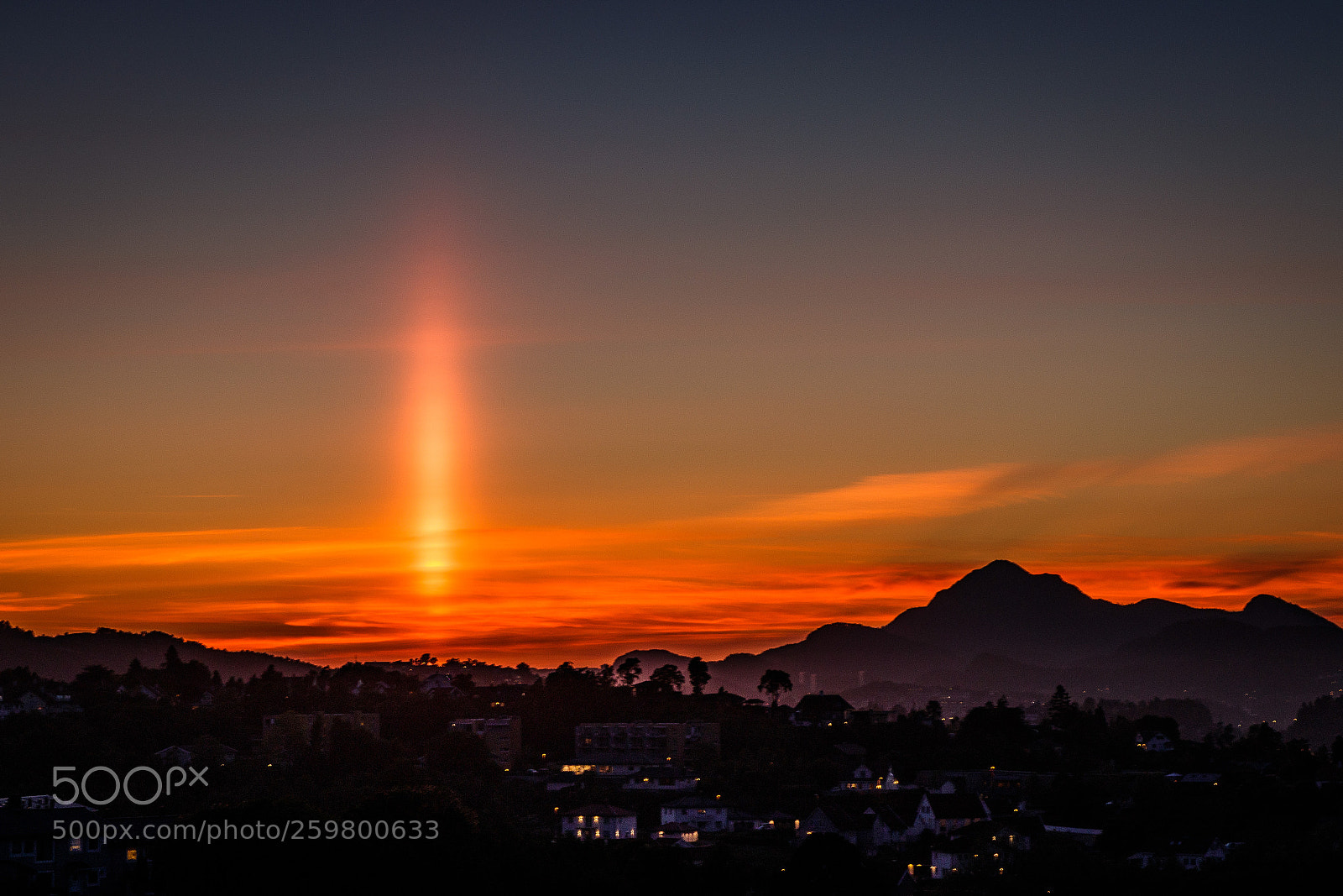 Canon EOS 80D sample photo. Pillar of sun photography
