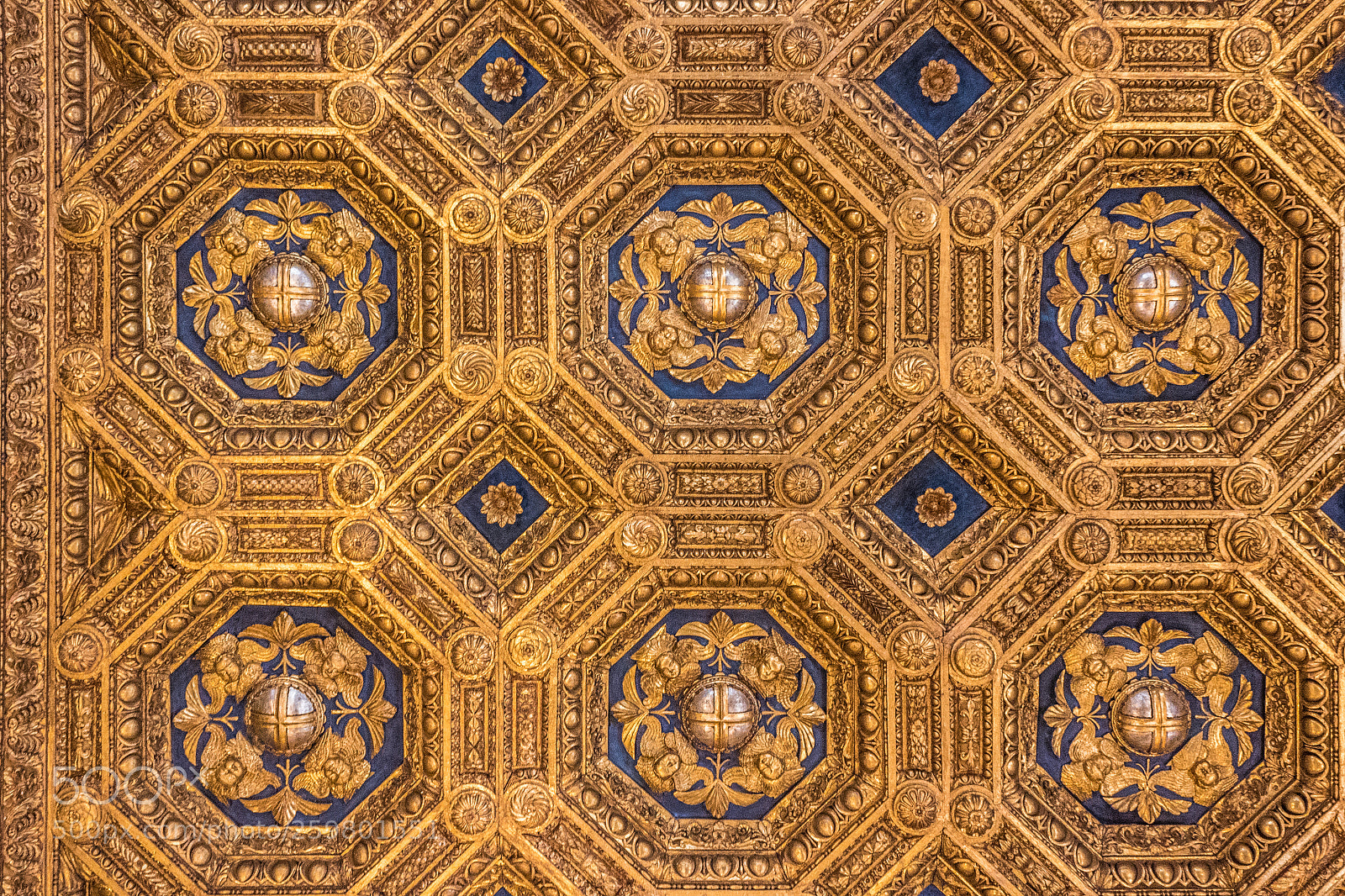 Canon EOS 1300D (EOS Rebel T6 / EOS Kiss X80) sample photo. Coffer ceiling photography