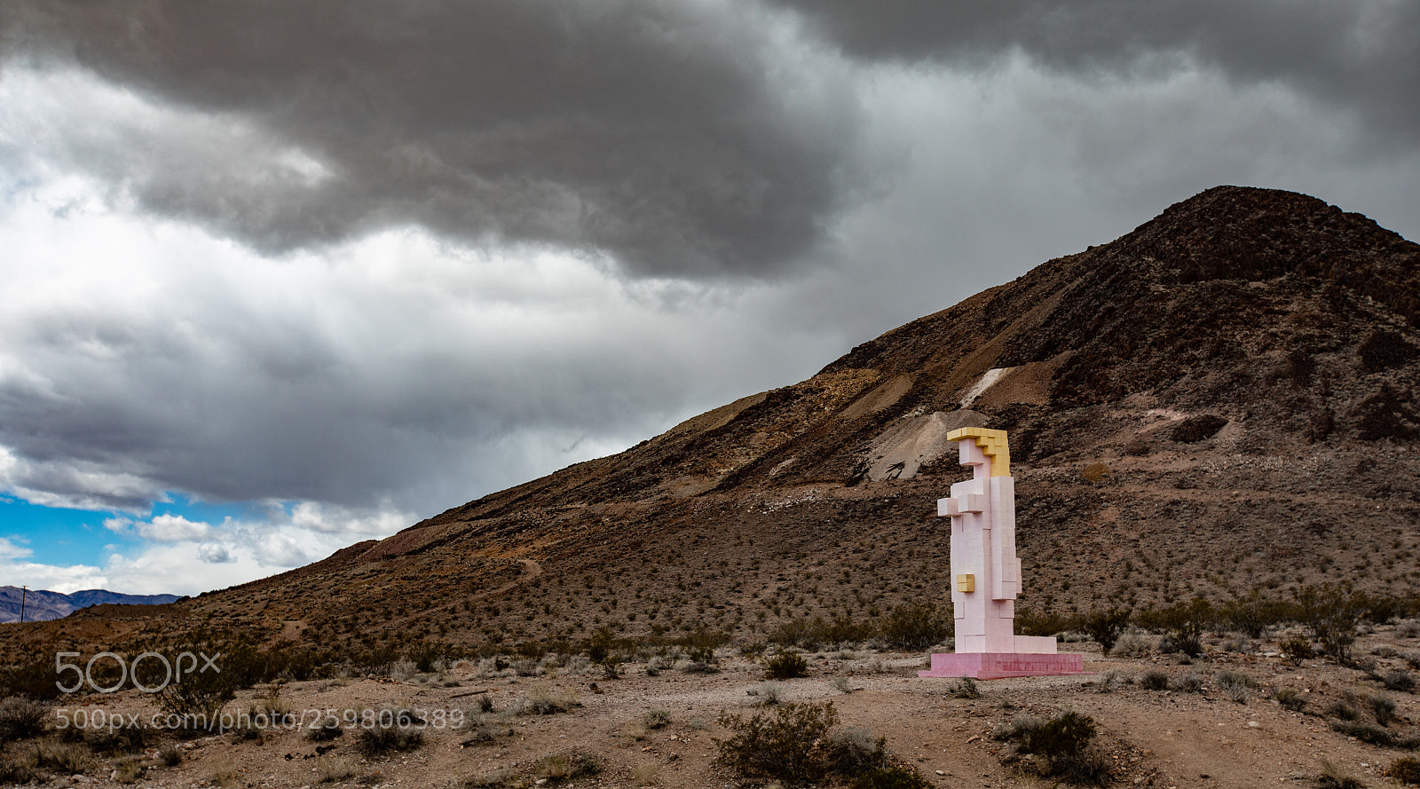 Canon EOS 5D Mark IV sample photo. Rhyolite ghost town photography