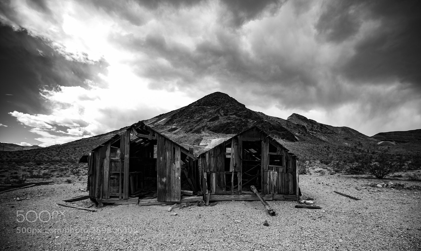 Canon EOS 5D Mark IV sample photo. Rhyolite ghost town photography