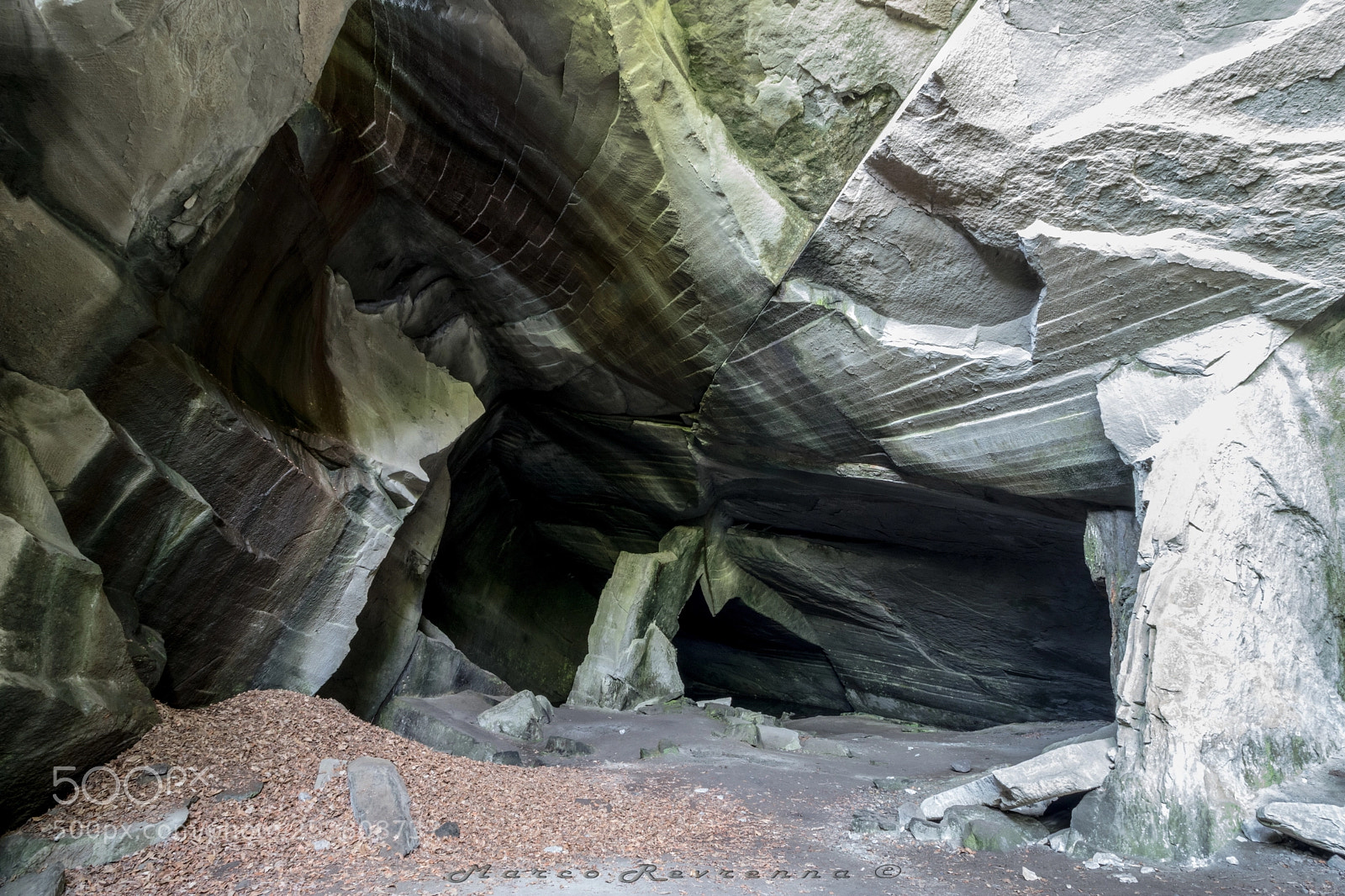 Canon EOS 80D sample photo. Cave photography