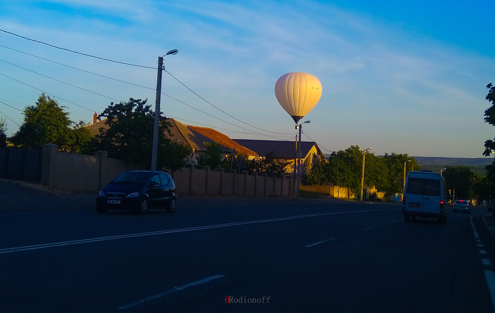 Xiaomi MI MAX sample photo. Hot air balloon in flight photography