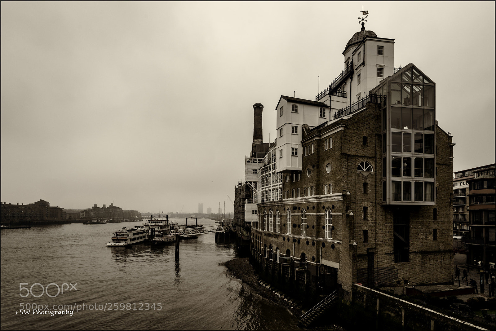 Nikon D810 sample photo. Butlers wharf... photography