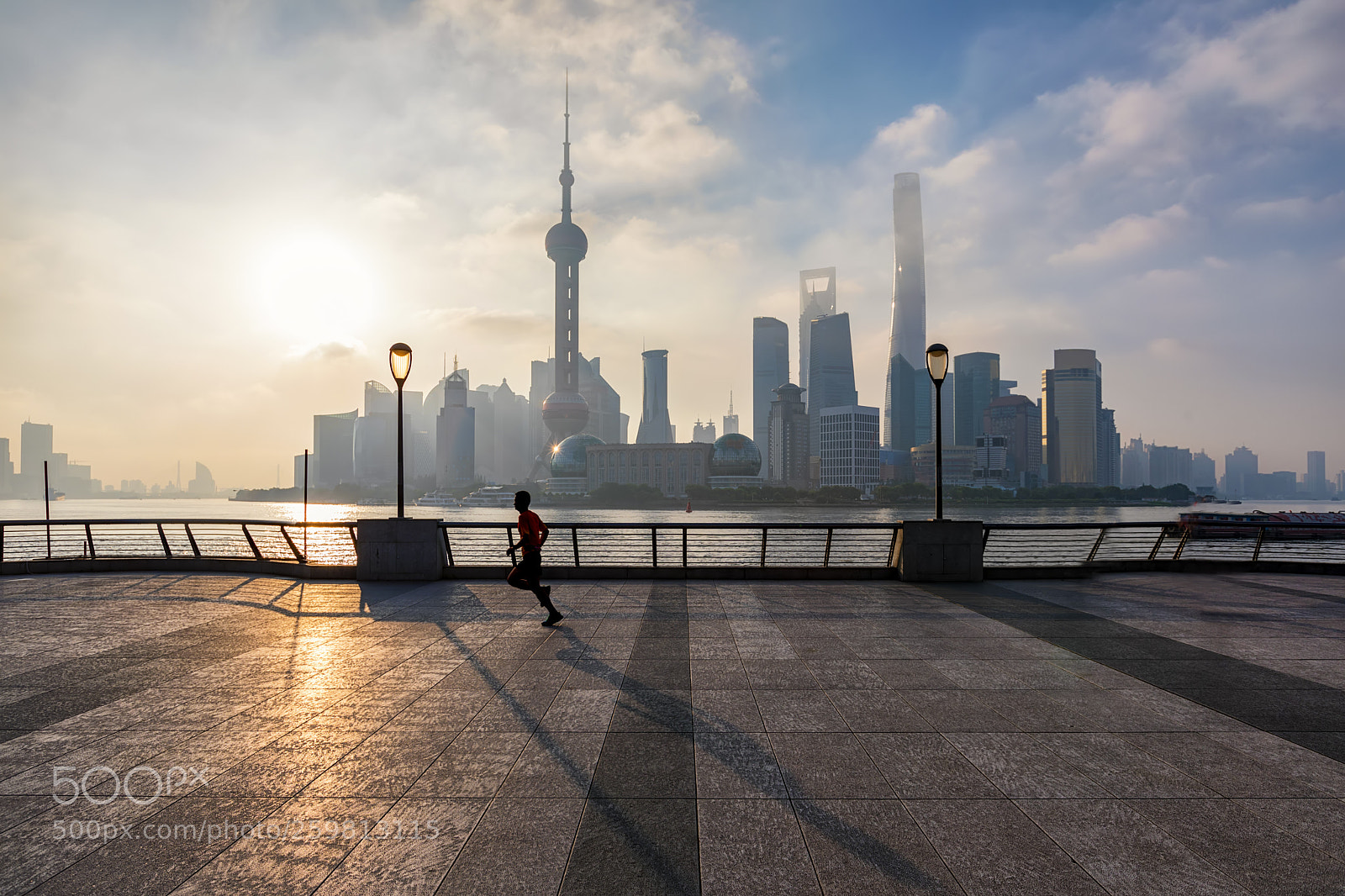 Canon EOS 5D Mark IV sample photo. Waking up in shanghai photography