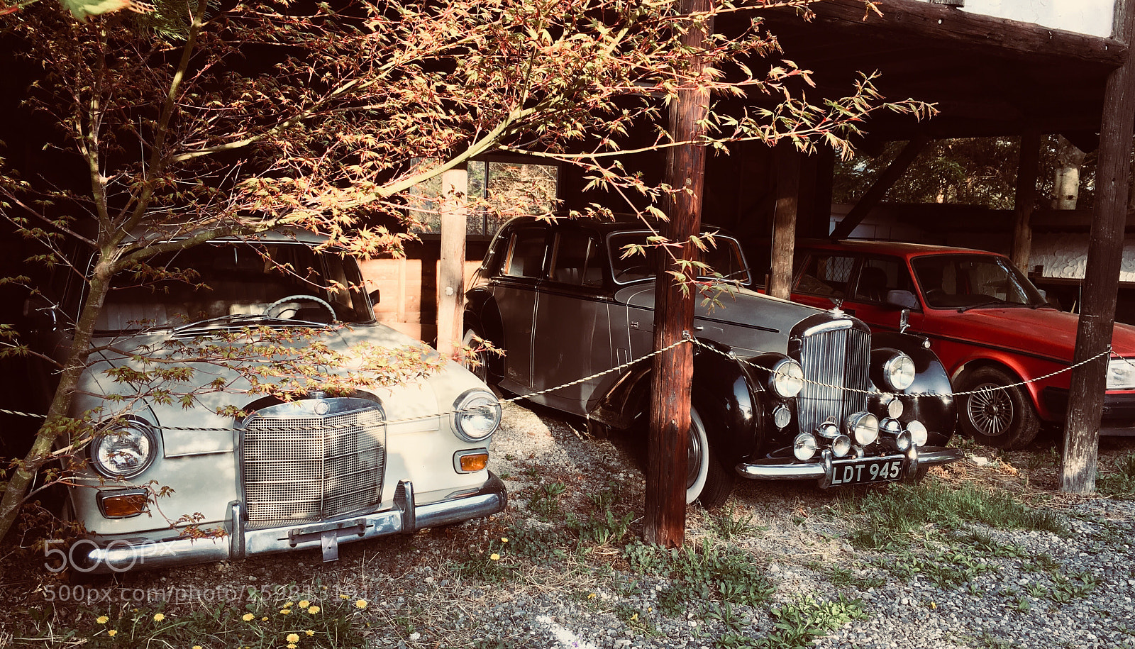 Apple iPhone 6s sample photo. Nostalgic garage photography