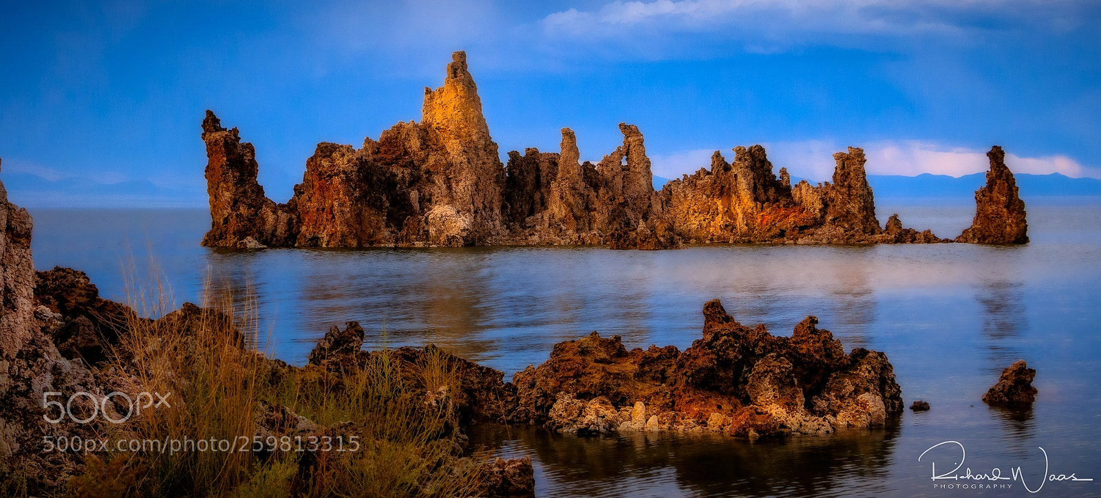 Canon EOS 7D Mark II sample photo. Twilight over mono lake photography
