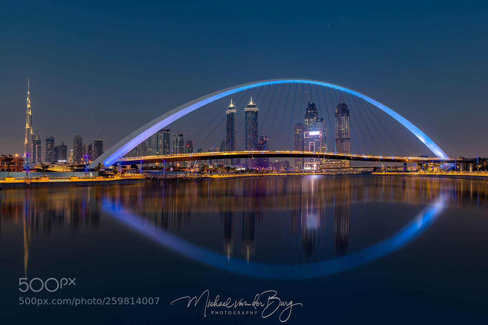 Canon EOS 5D Mark IV sample photo. Dubai skyline from safapark photography
