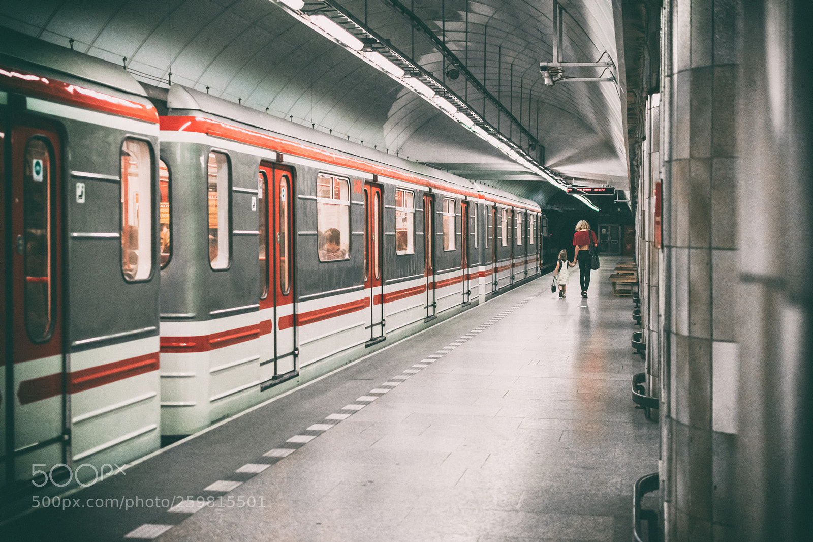 Nikon D5500 sample photo. Metro photography