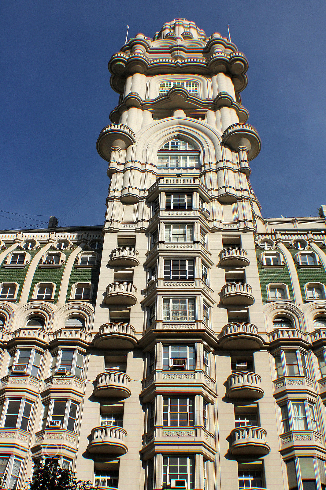 Canon EF 28-80mm f/3.5-5.6 sample photo. Avenida de mayo photography