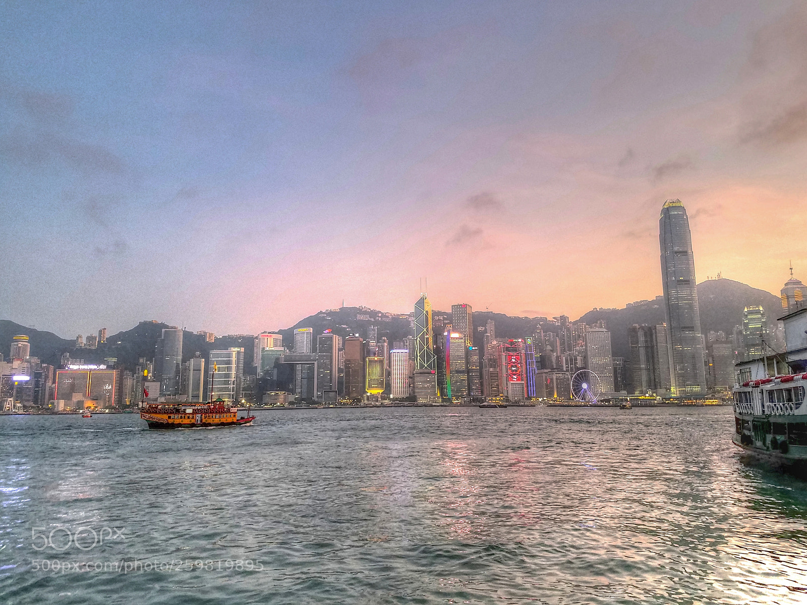 Samsung Galaxy S7 Edge sample photo. City photography