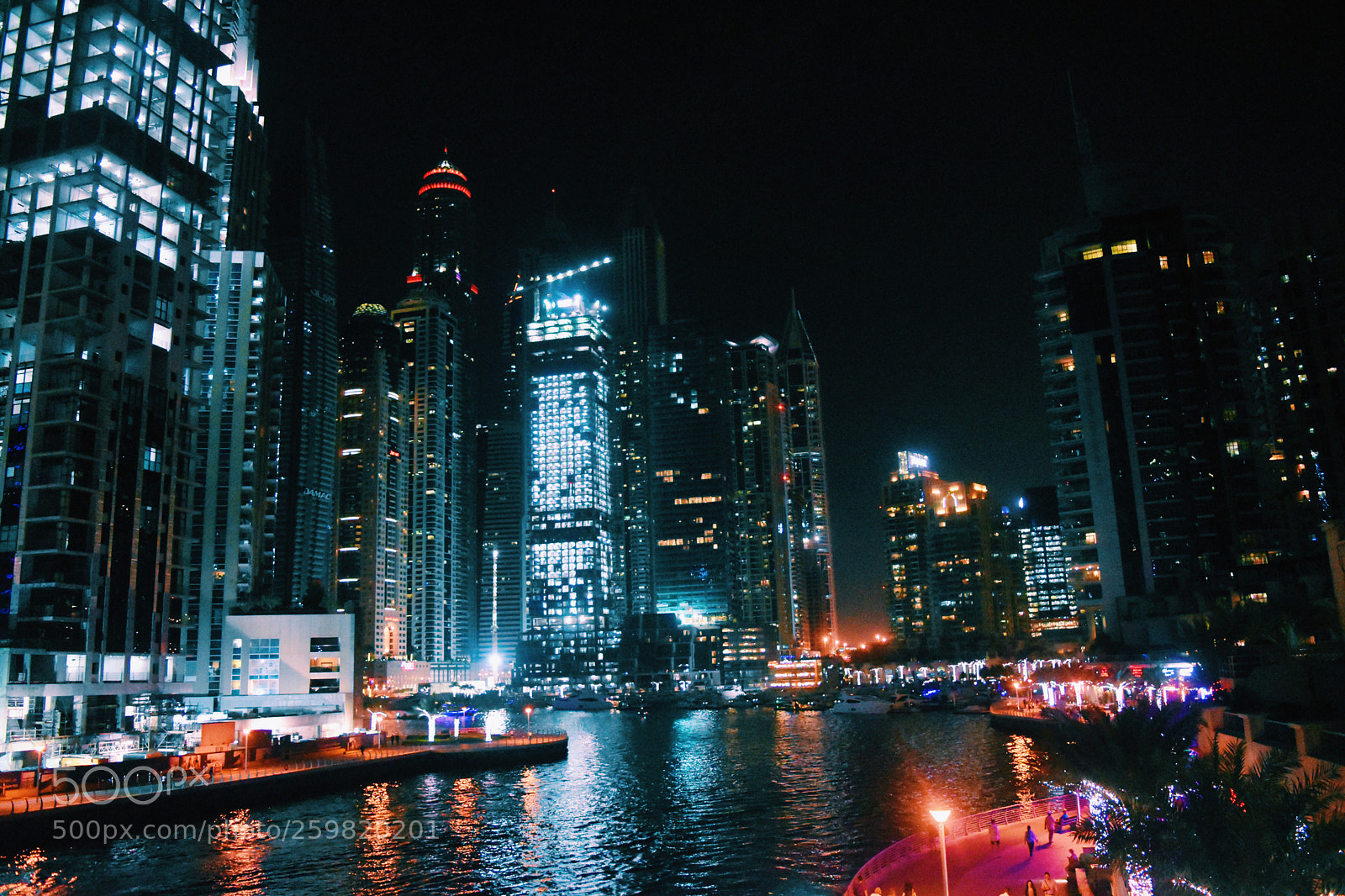 Nikon D5500 sample photo. City life photography