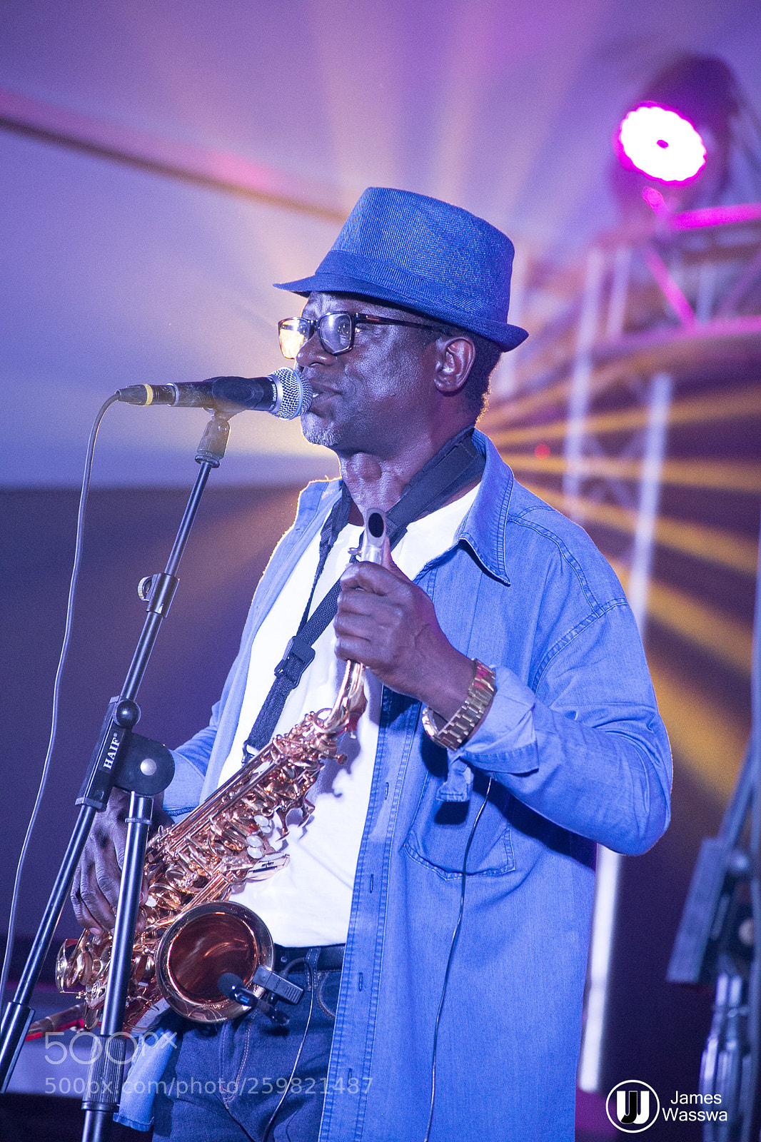 Canon EOS 6D sample photo. Doadoa arts performing market photography