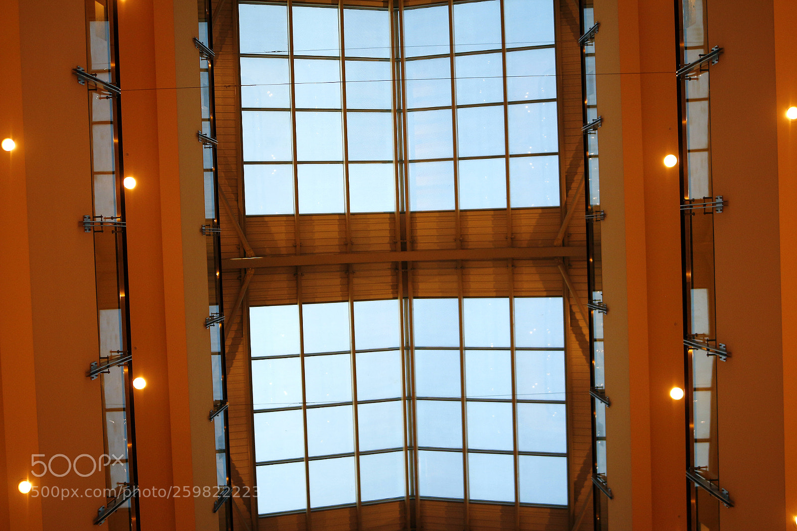 Canon EOS 650D (EOS Rebel T4i / EOS Kiss X6i) sample photo. Geometric roof photography