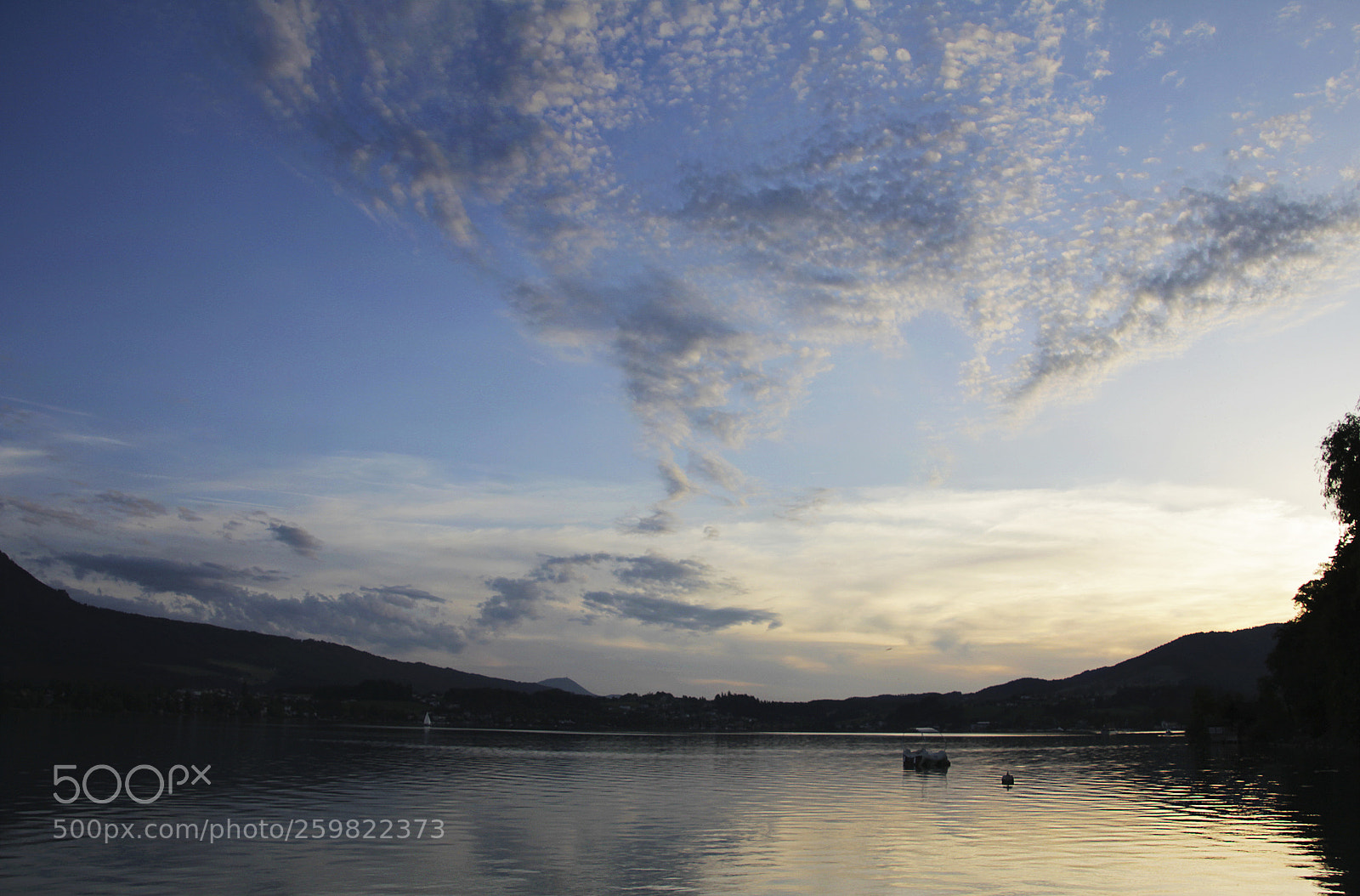 Canon EOS 60D sample photo. Parting light photography