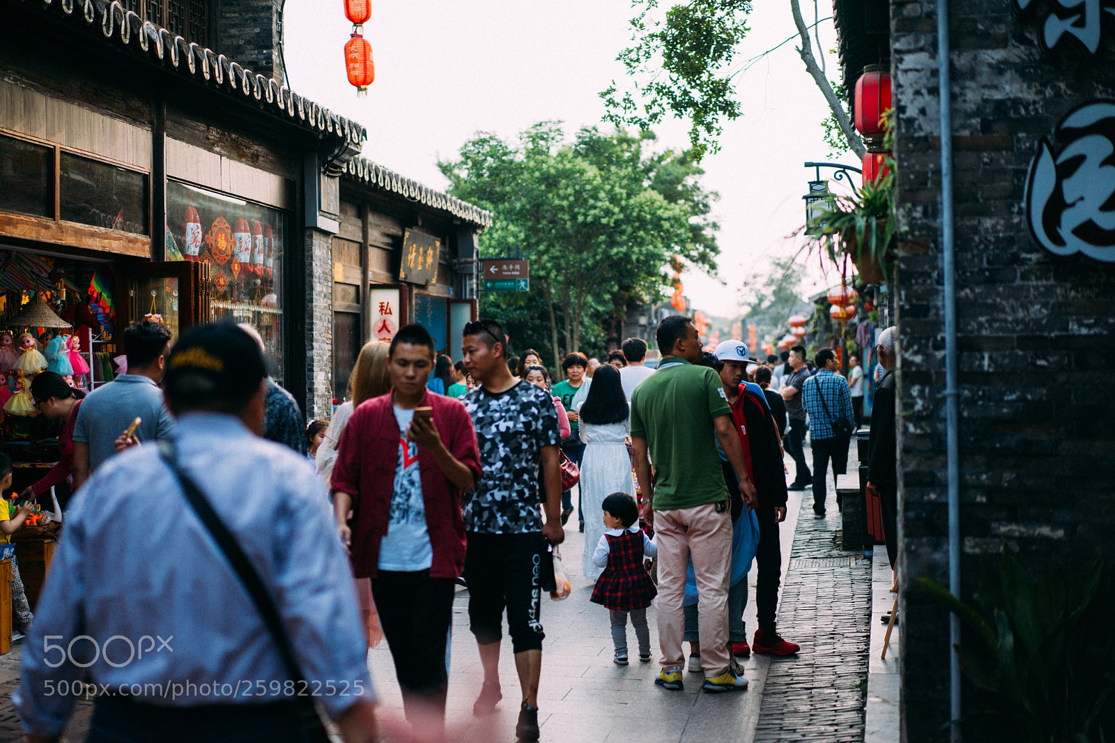 Sony a7 sample photo. Dongguan street photography