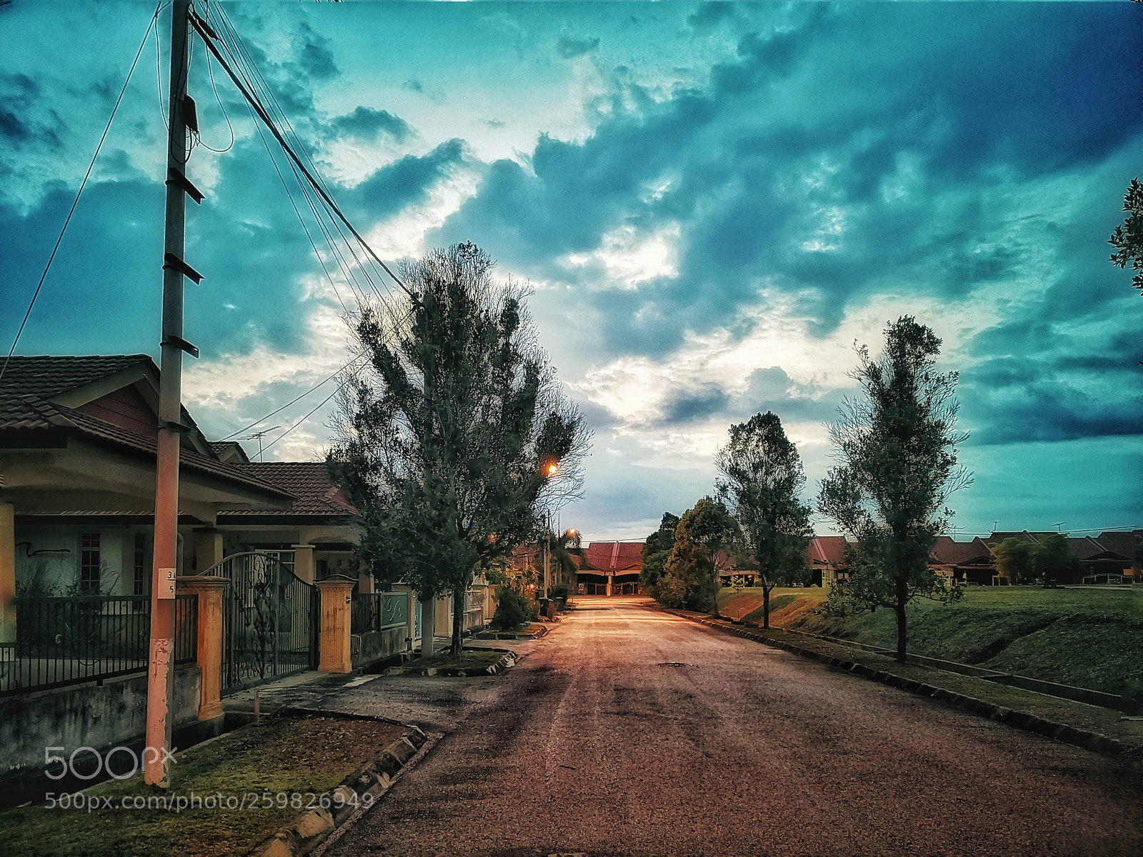 HUAWEI CLT-L29 sample photo. The street at night. 傍晚街道。 photography