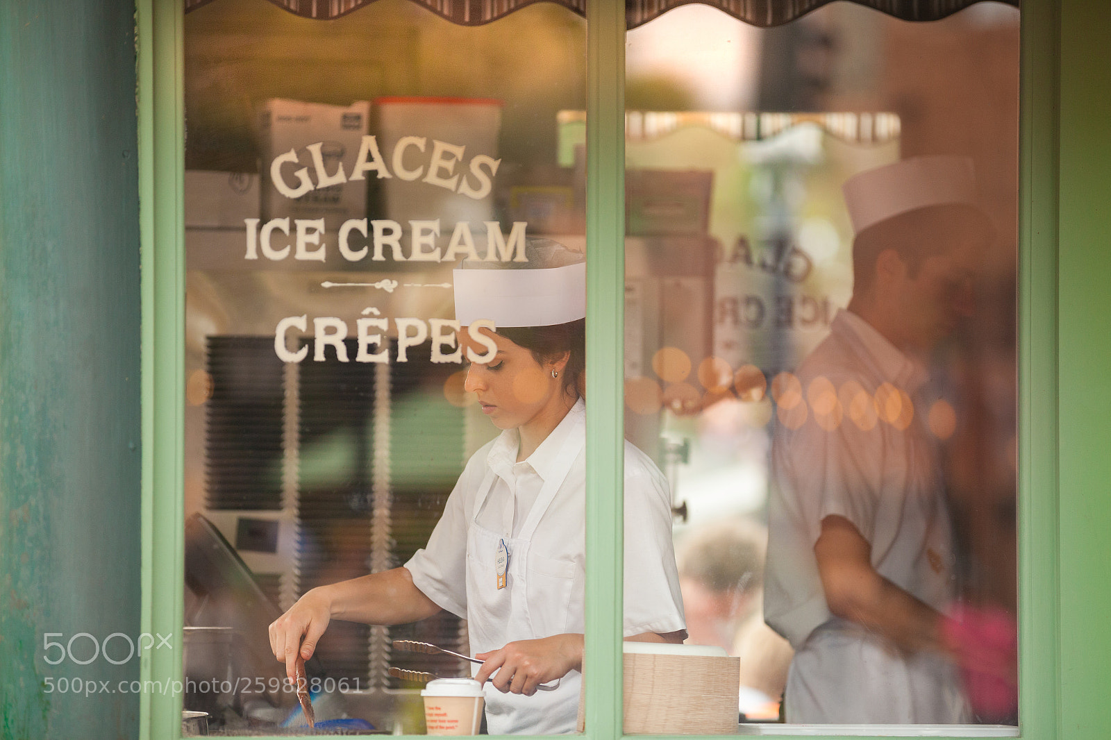 Canon EOS 5D Mark II sample photo. France - disney epcot photography