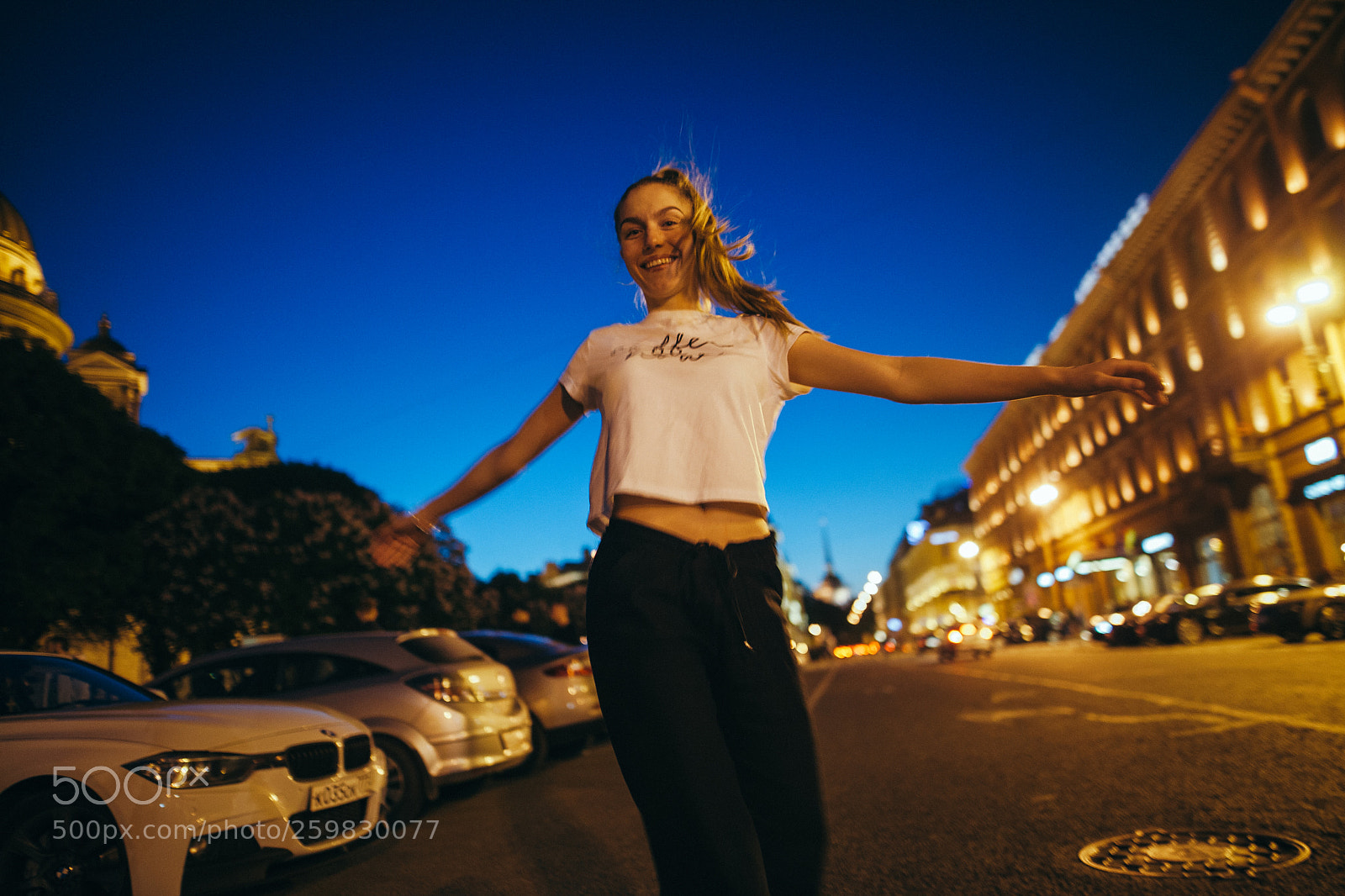 Canon EOS 5D Mark II sample photo. Happy gait photography