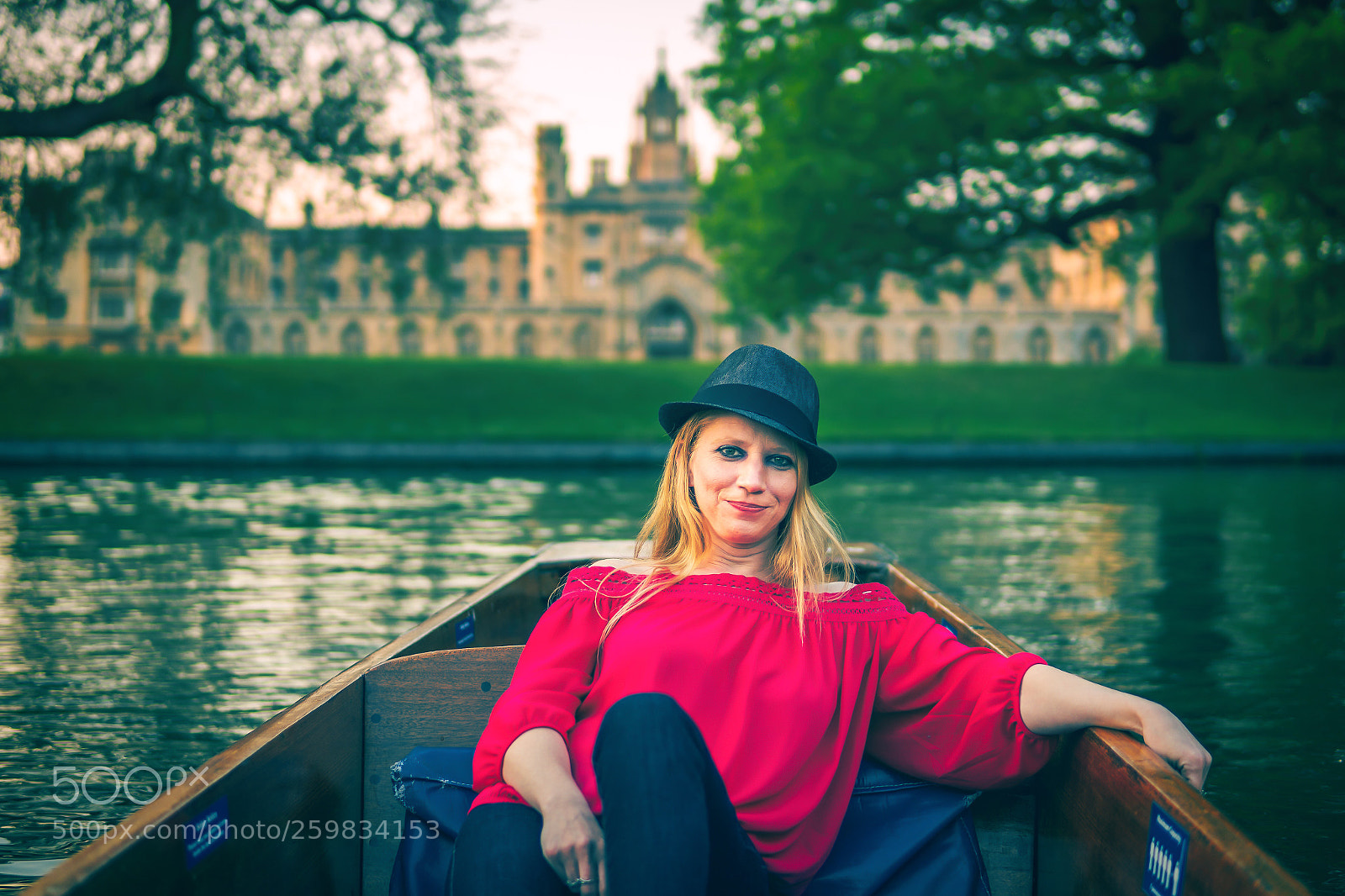 Sony a6300 sample photo. Punting in cambridge  photography