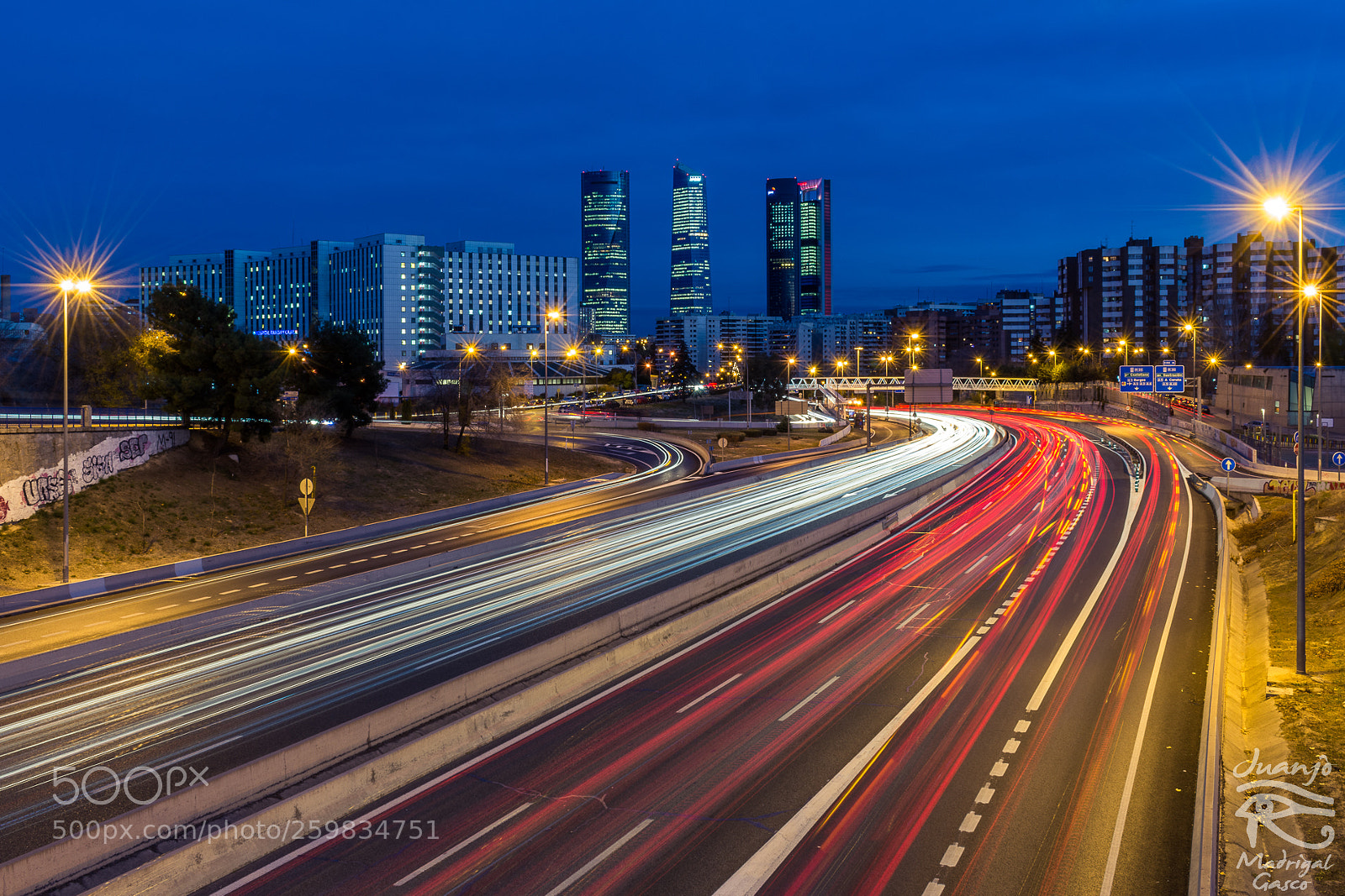 Nikon D7200 sample photo. Rush hour photography