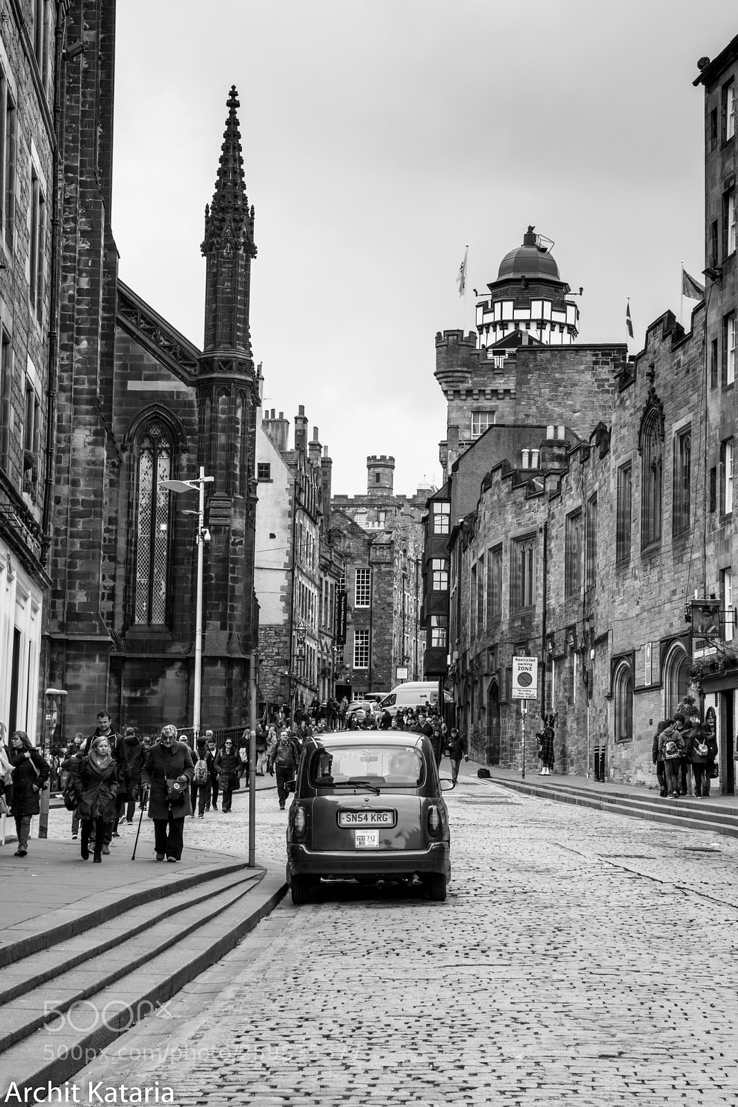 Canon EOS 80D sample photo. Scottish streets. photography