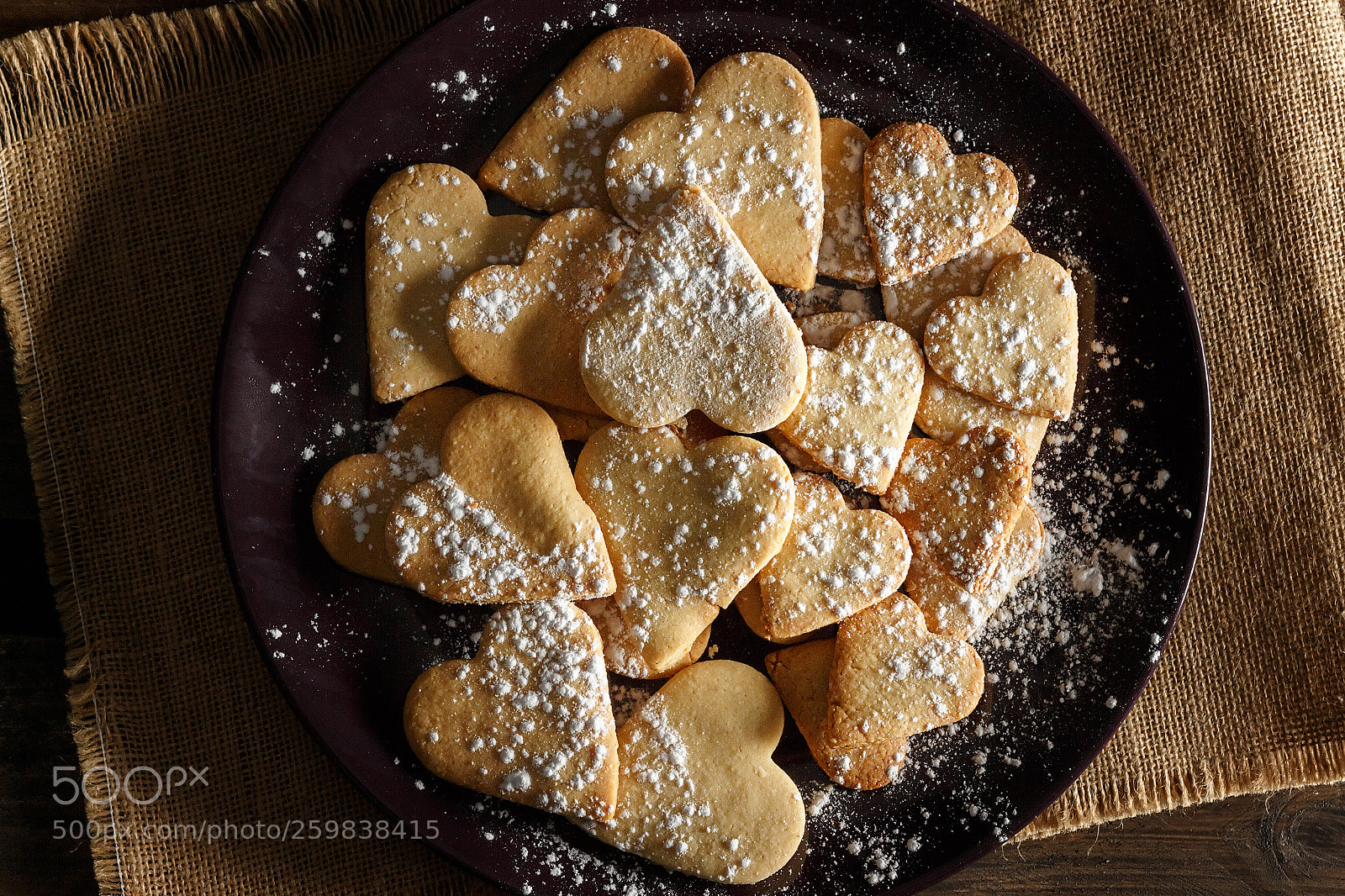 Canon EOS 700D (EOS Rebel T5i / EOS Kiss X7i) sample photo. Home-made heart-shaped cookies. photography