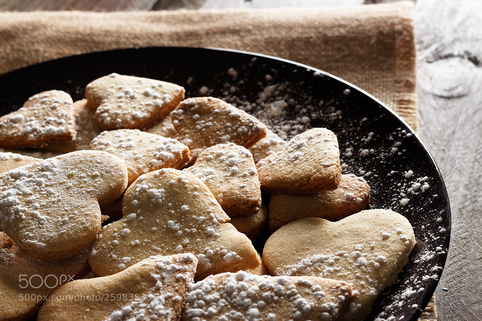 Canon EOS 700D (EOS Rebel T5i / EOS Kiss X7i) sample photo. Heart-shaped cookies. photography