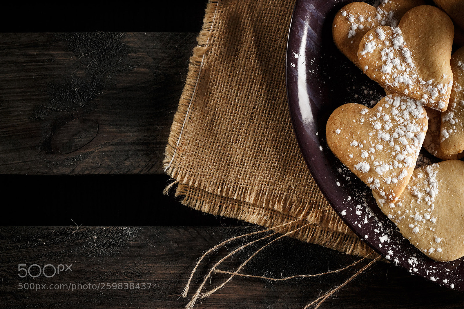 Canon EOS 700D (EOS Rebel T5i / EOS Kiss X7i) sample photo. Home-made heart-shaped cookies. photography