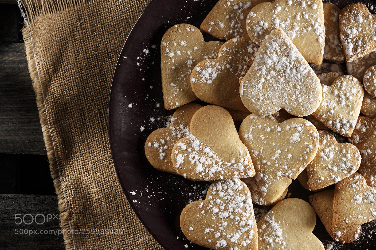 Canon EOS 700D (EOS Rebel T5i / EOS Kiss X7i) sample photo. Home-made heart-shaped cookies. photography