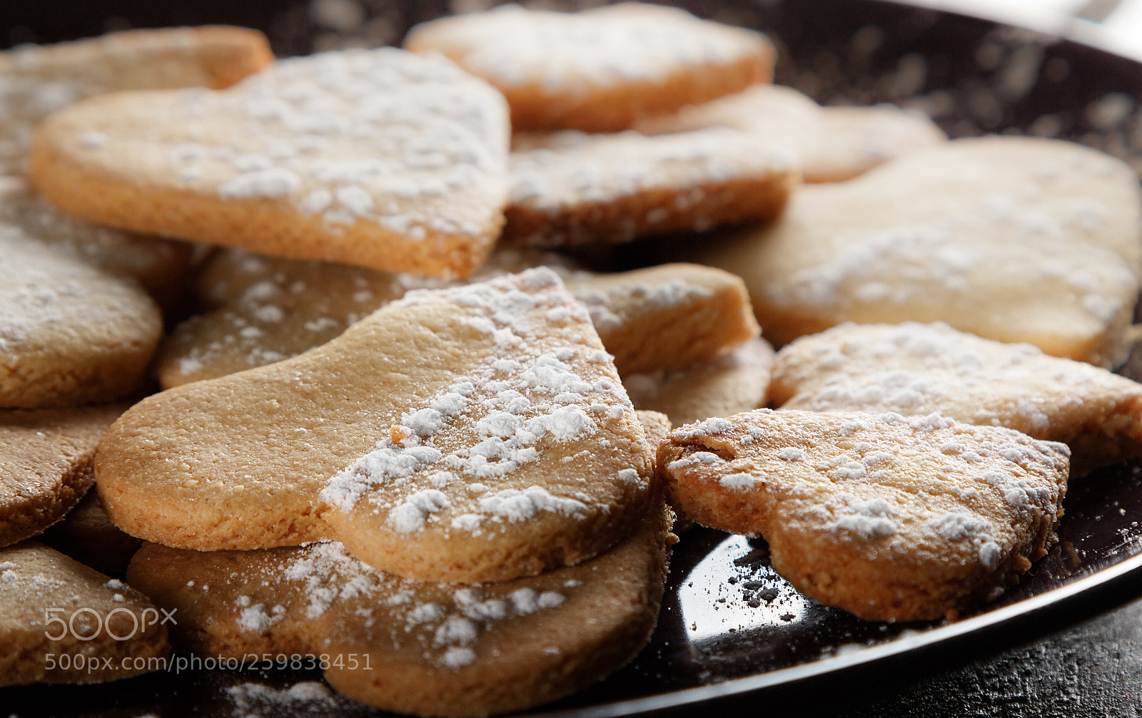 Canon EOS 700D (EOS Rebel T5i / EOS Kiss X7i) sample photo. Heart-shaped cookies. photography
