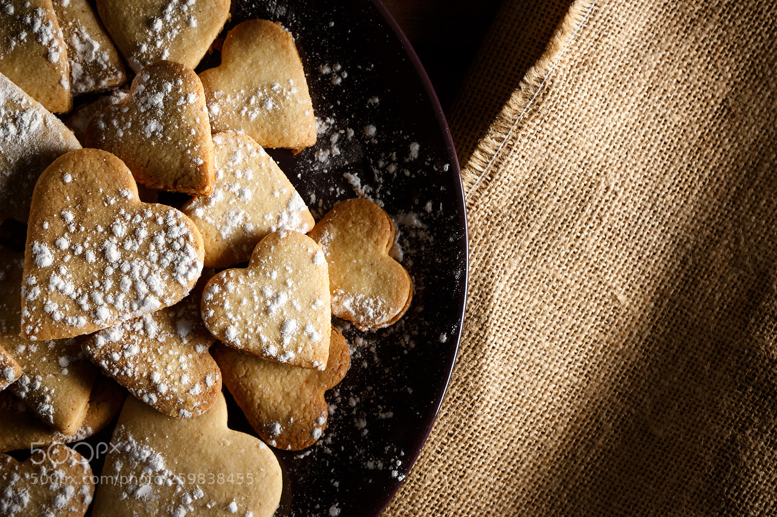 Canon EOS 700D (EOS Rebel T5i / EOS Kiss X7i) sample photo. Home-made heart-shaped cookies. photography