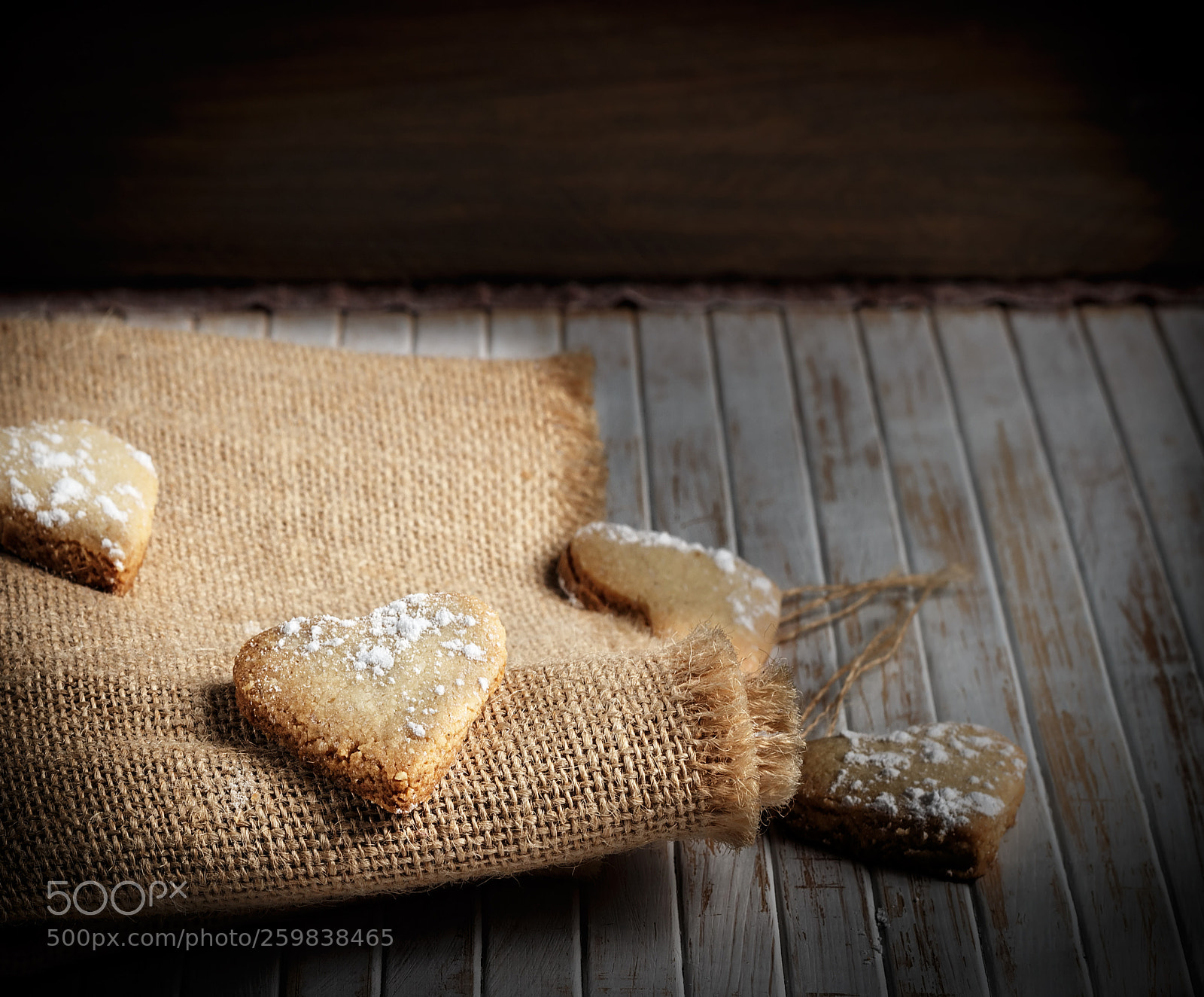 Canon EOS 700D (EOS Rebel T5i / EOS Kiss X7i) sample photo. Home-made heart-shaped cookies. photography