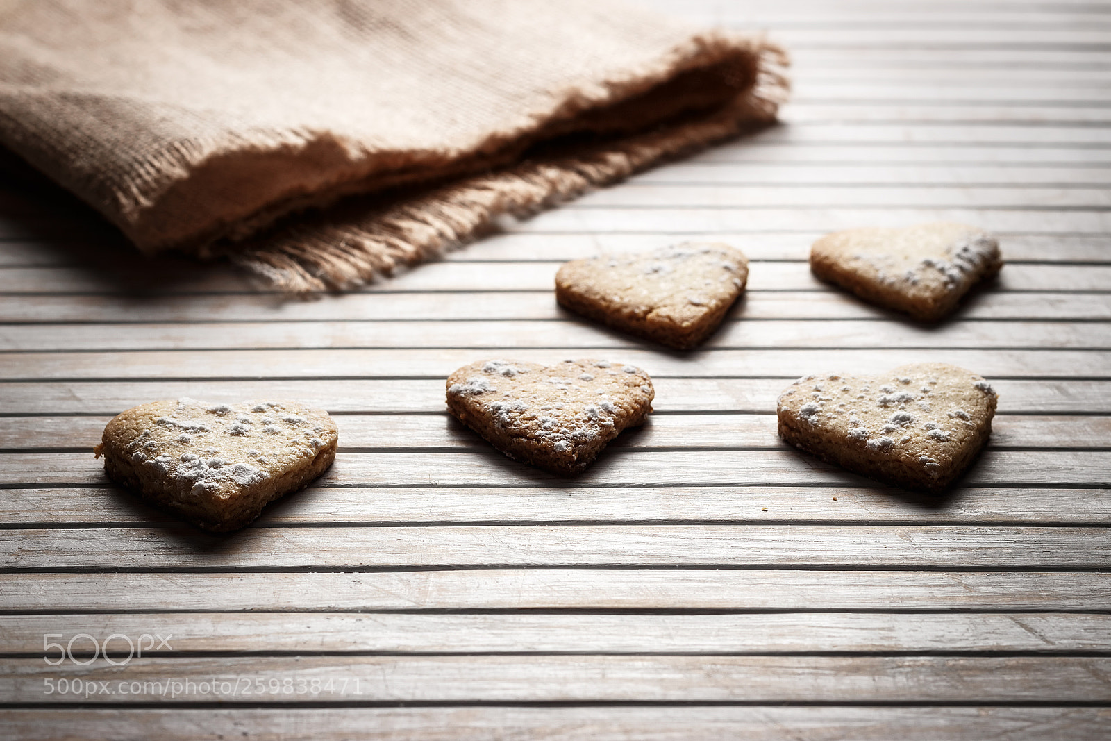 Canon EOS 700D (EOS Rebel T5i / EOS Kiss X7i) sample photo. Home-made heart-shaped cookies. photography