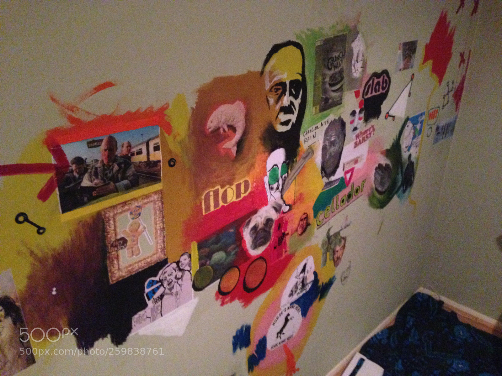 Apple iPhone 5 sample photo. Mural. photography