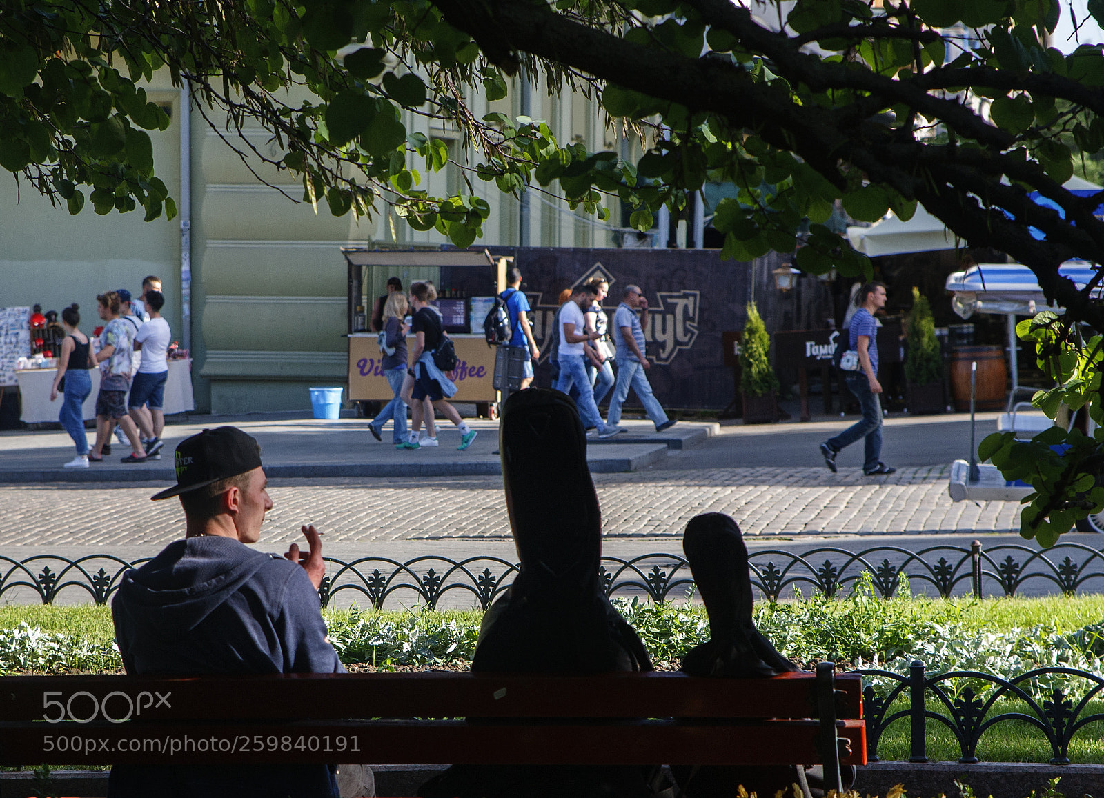 Canon EOS 5D sample photo. Aliens... say they do photography