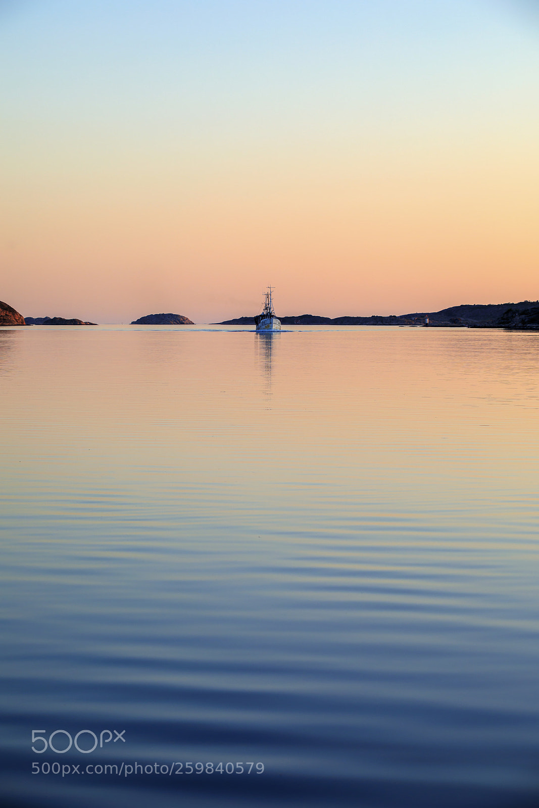 Canon EOS 5D Mark IV sample photo. Grebbestadfjorden photography