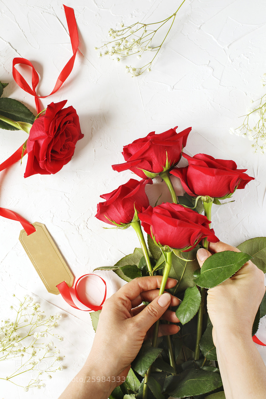Canon EOS 5D Mark IV sample photo. Woman making a bouquet photography