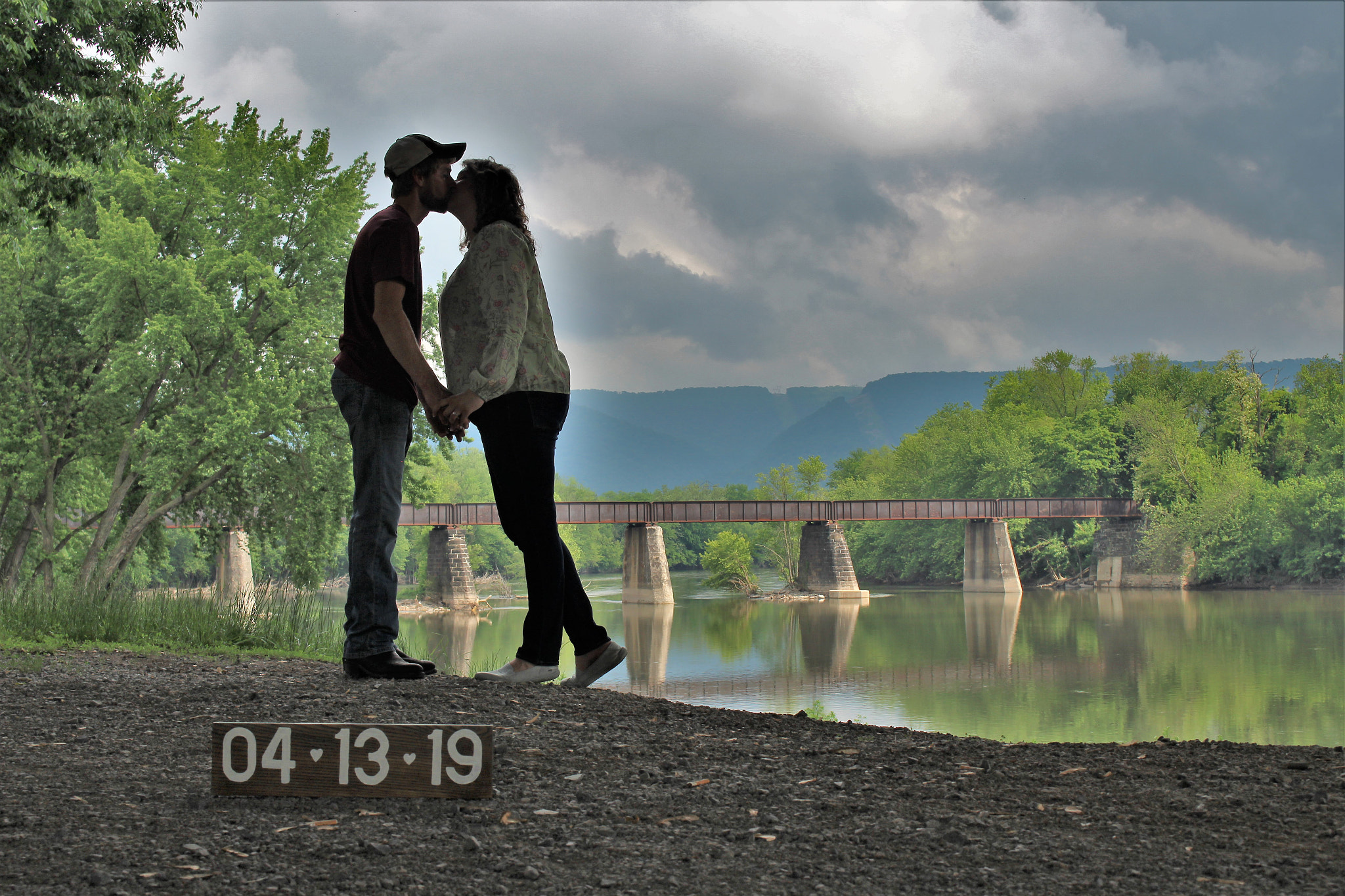 Canon EOS 100D (EOS Rebel SL1 / EOS Kiss X7) sample photo. Save the date photography