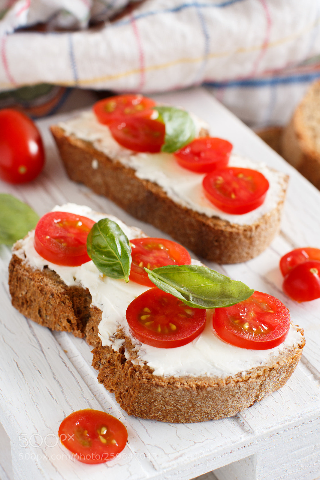 Canon EOS 650D (EOS Rebel T4i / EOS Kiss X6i) sample photo. Bruschetta with cream cheese photography