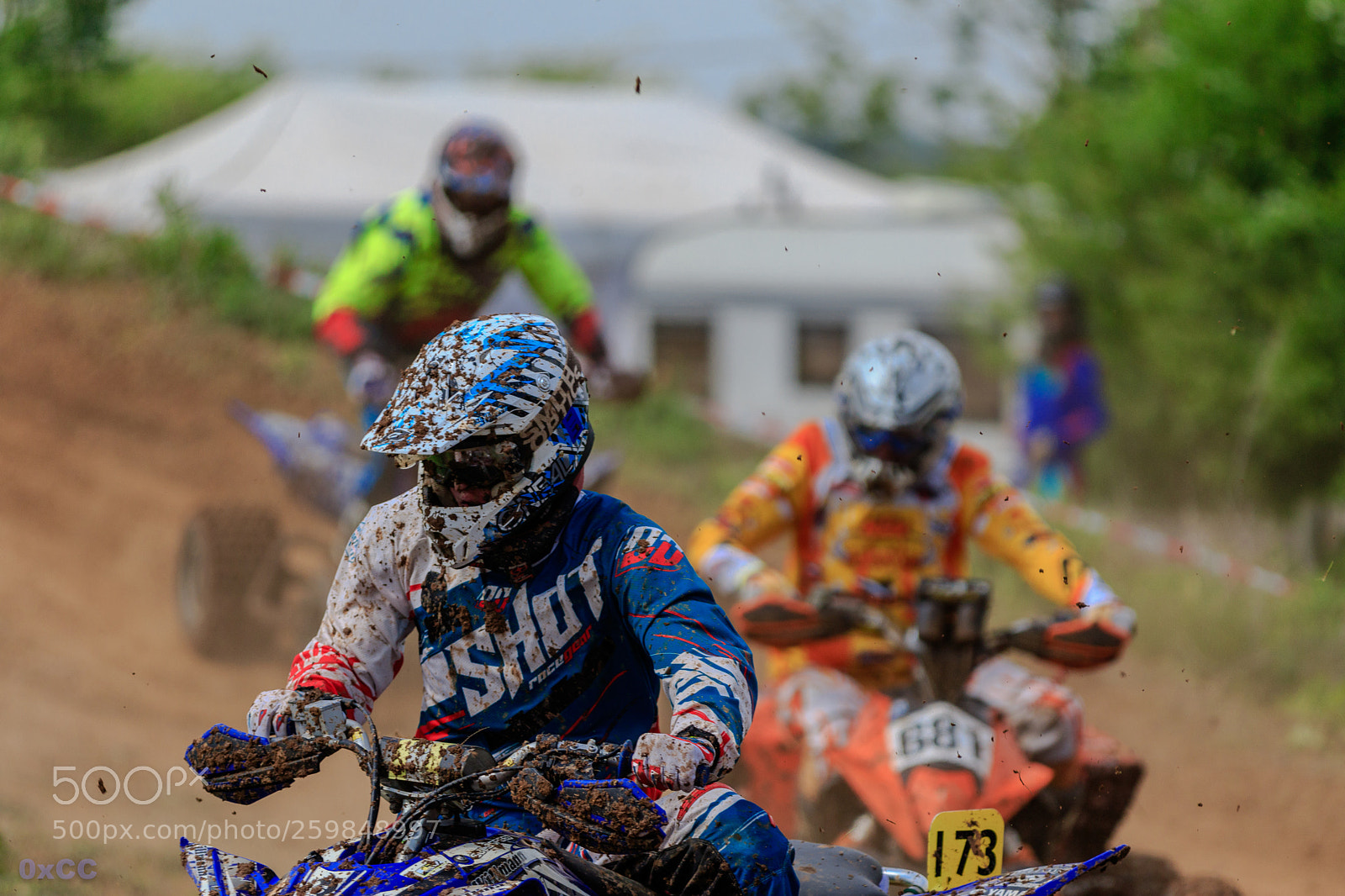 Canon EOS 7D Mark II sample photo. No 173 (a racing scene) photography